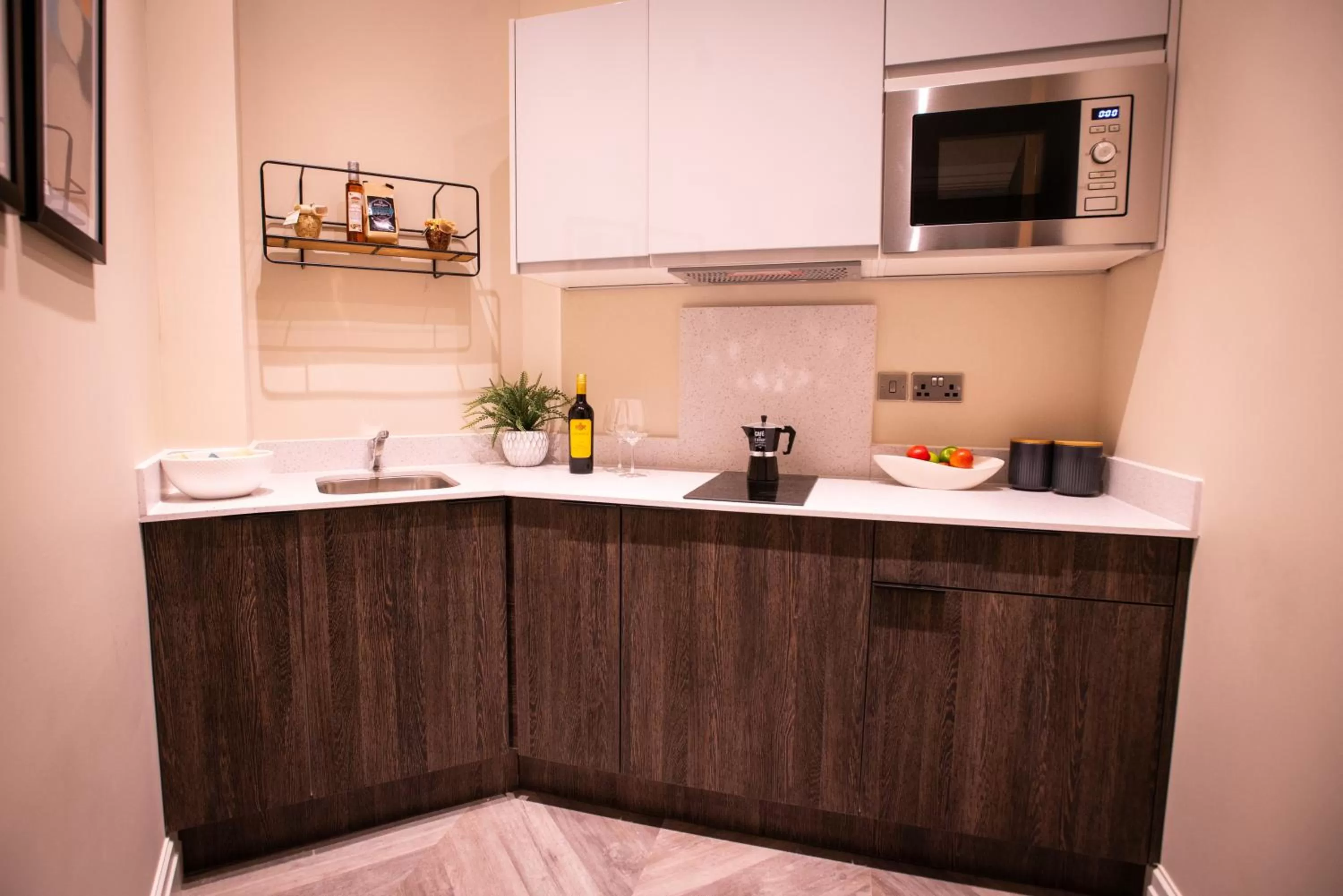 Kitchen or kitchenette in The Gresham Aparthotel