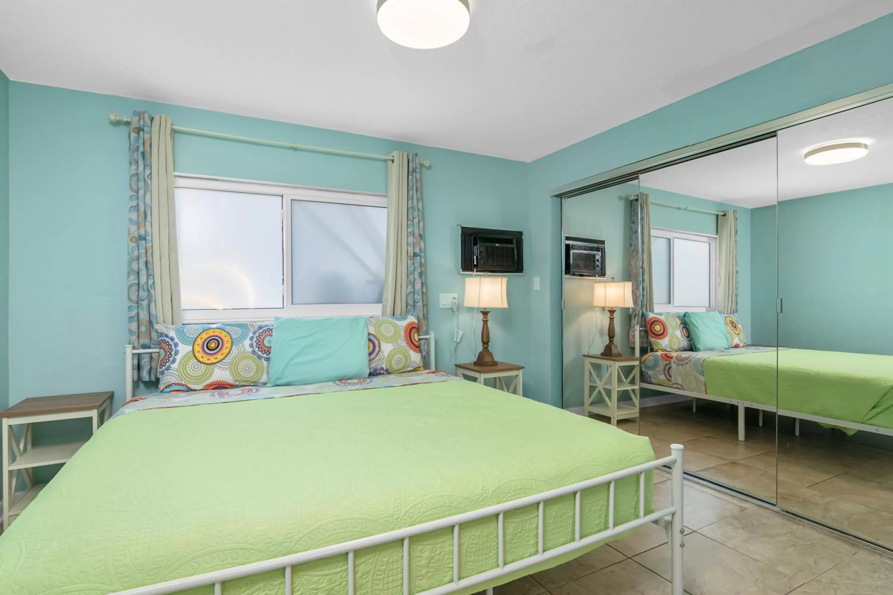 Bed in Latitude 26 Waterfront Resort and Marina