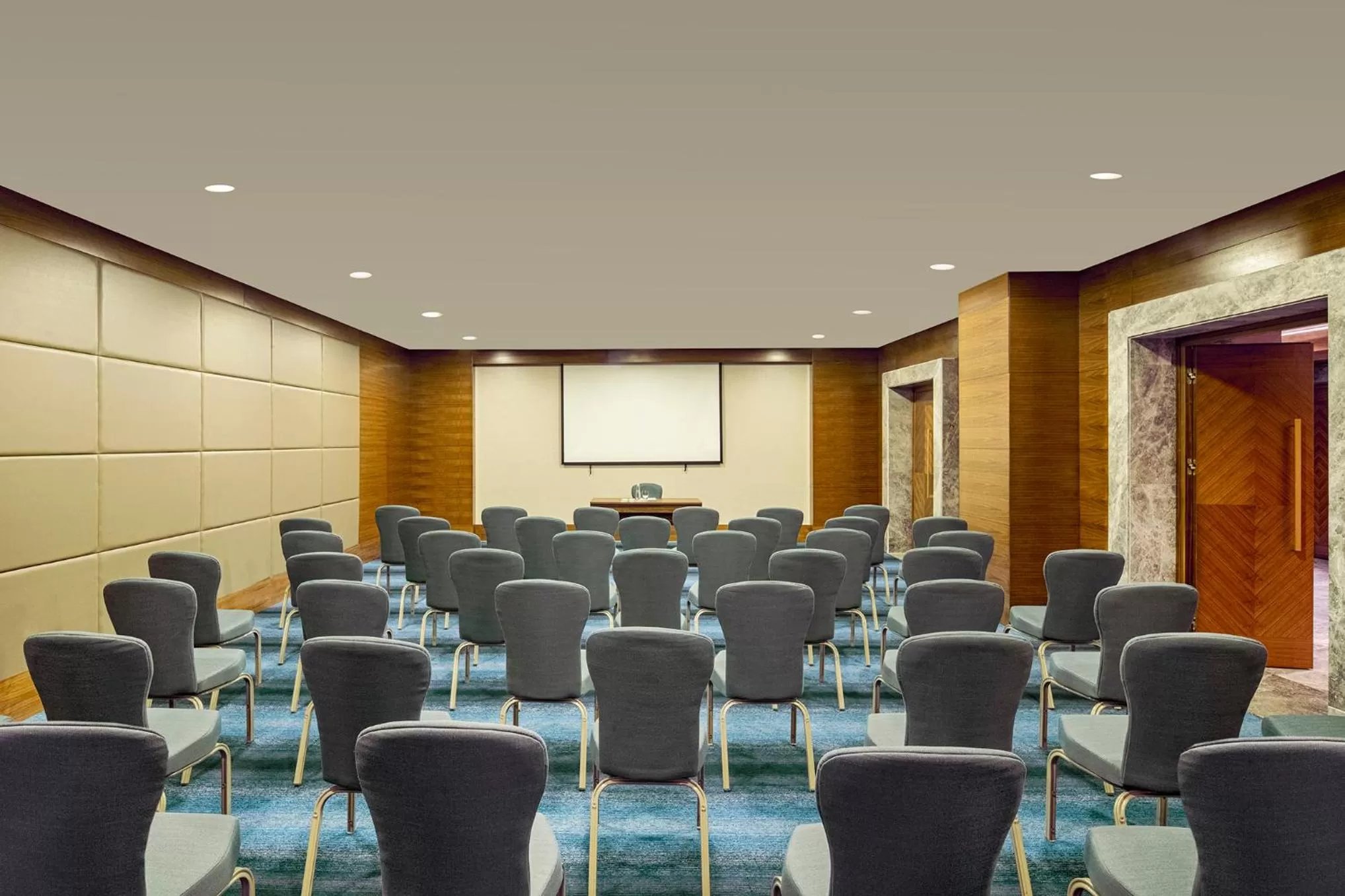 Meeting/conference room in Mövenpick Hotel & Thermal Spa Bursa
