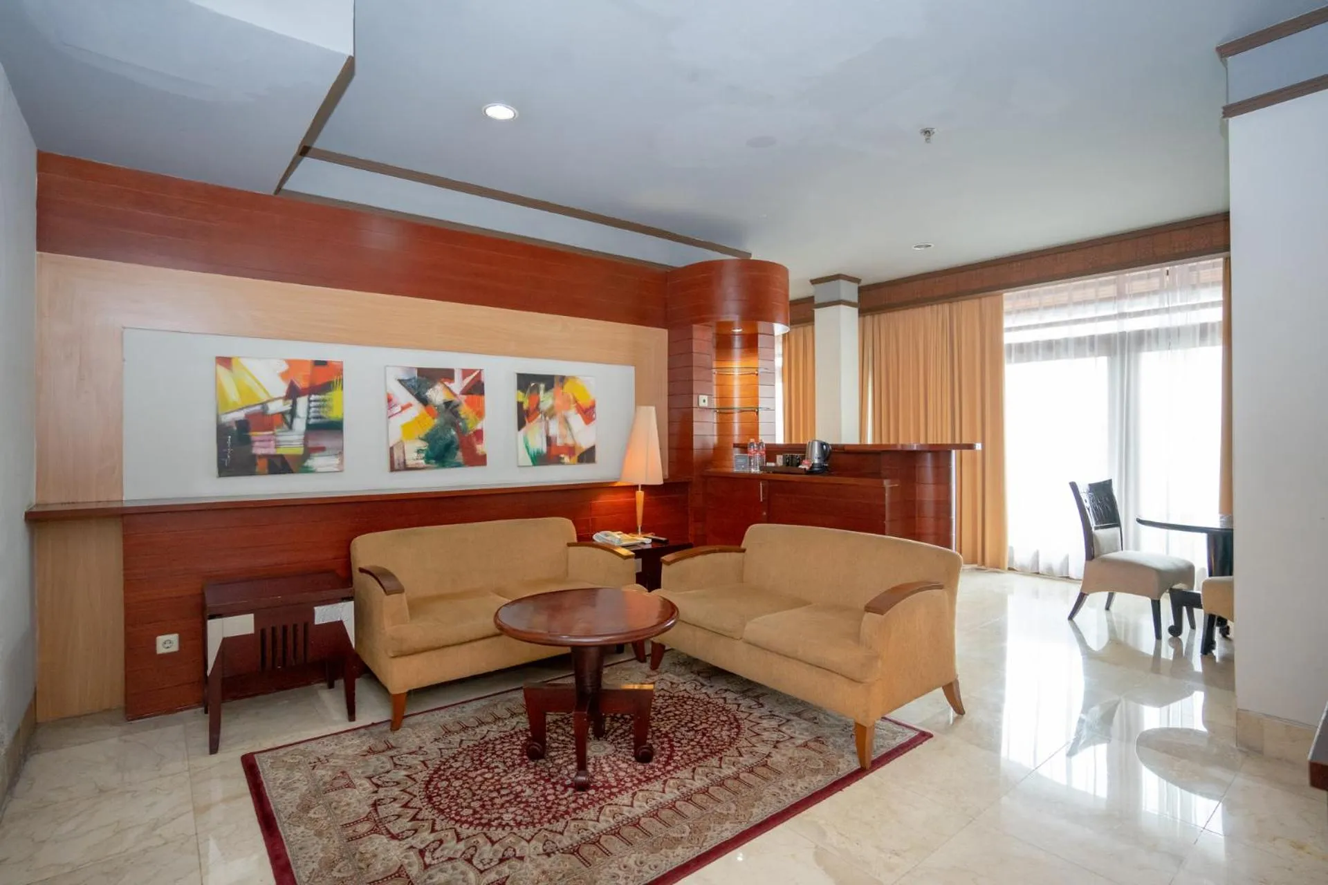 Seating area in Hotel Savoy Homann