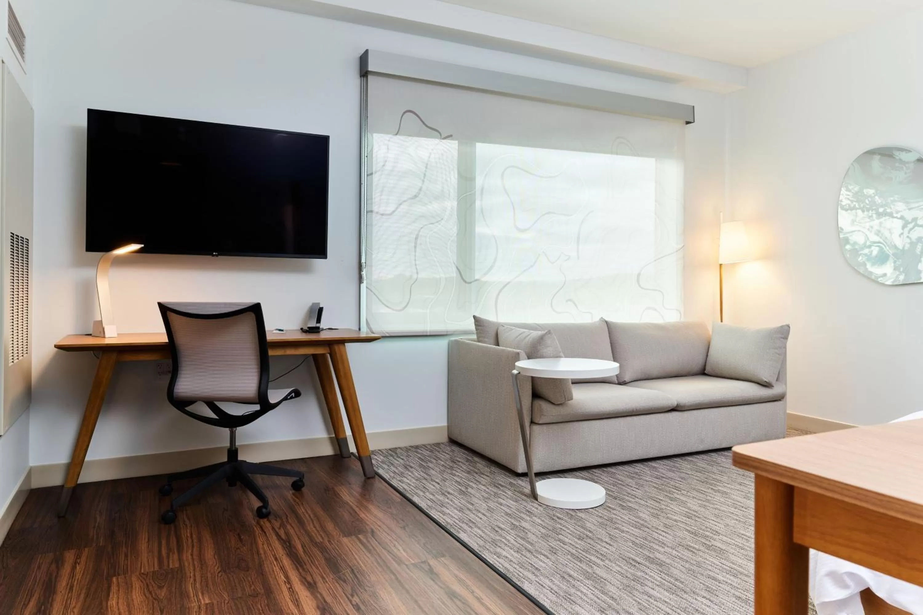 Photo of the whole room in Element Chattanooga East