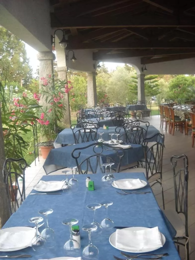 Restaurant/places to eat in Hotel Domu Incantada