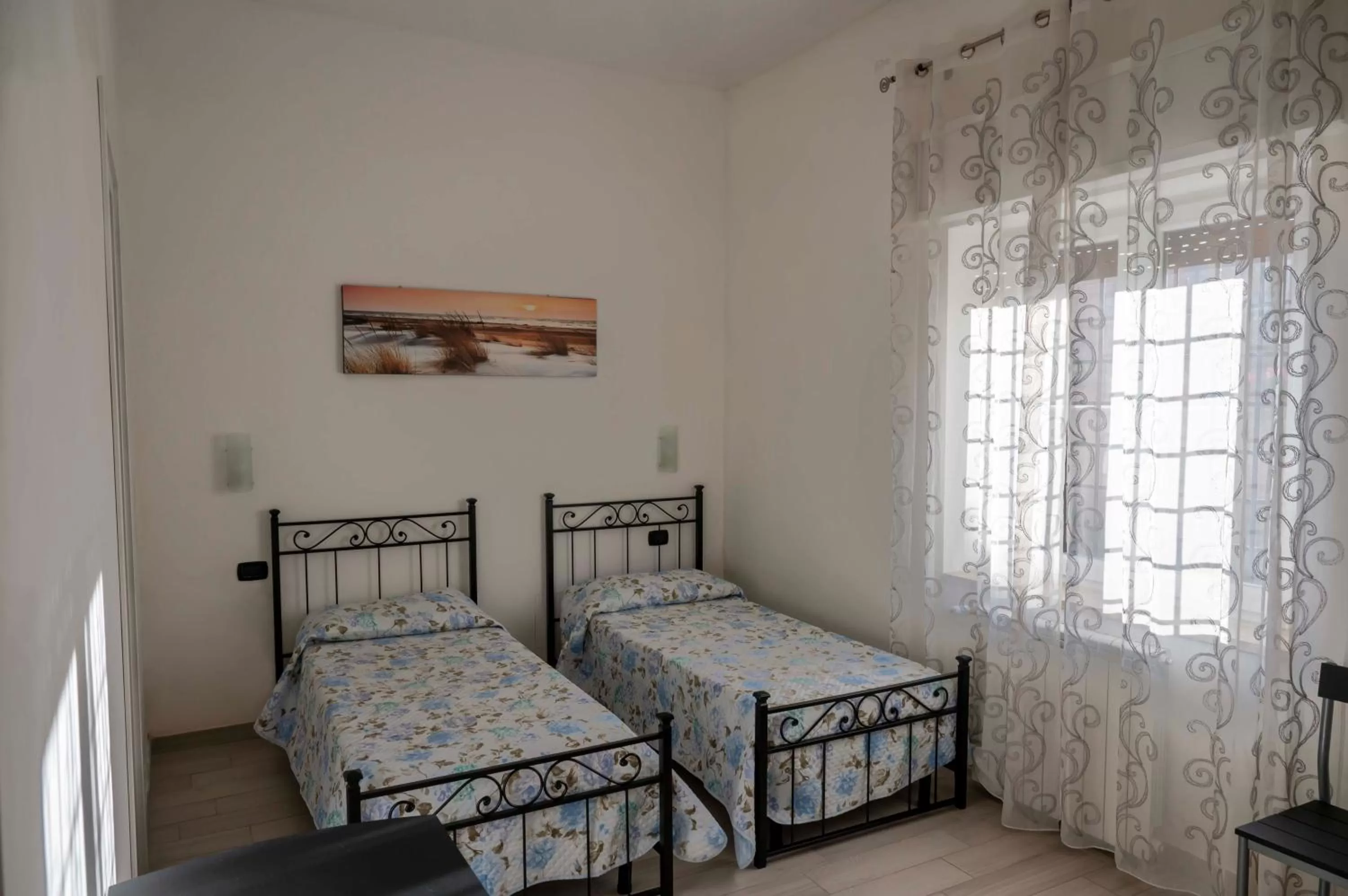 Photo of the whole room in Il Giardino dell'Eden