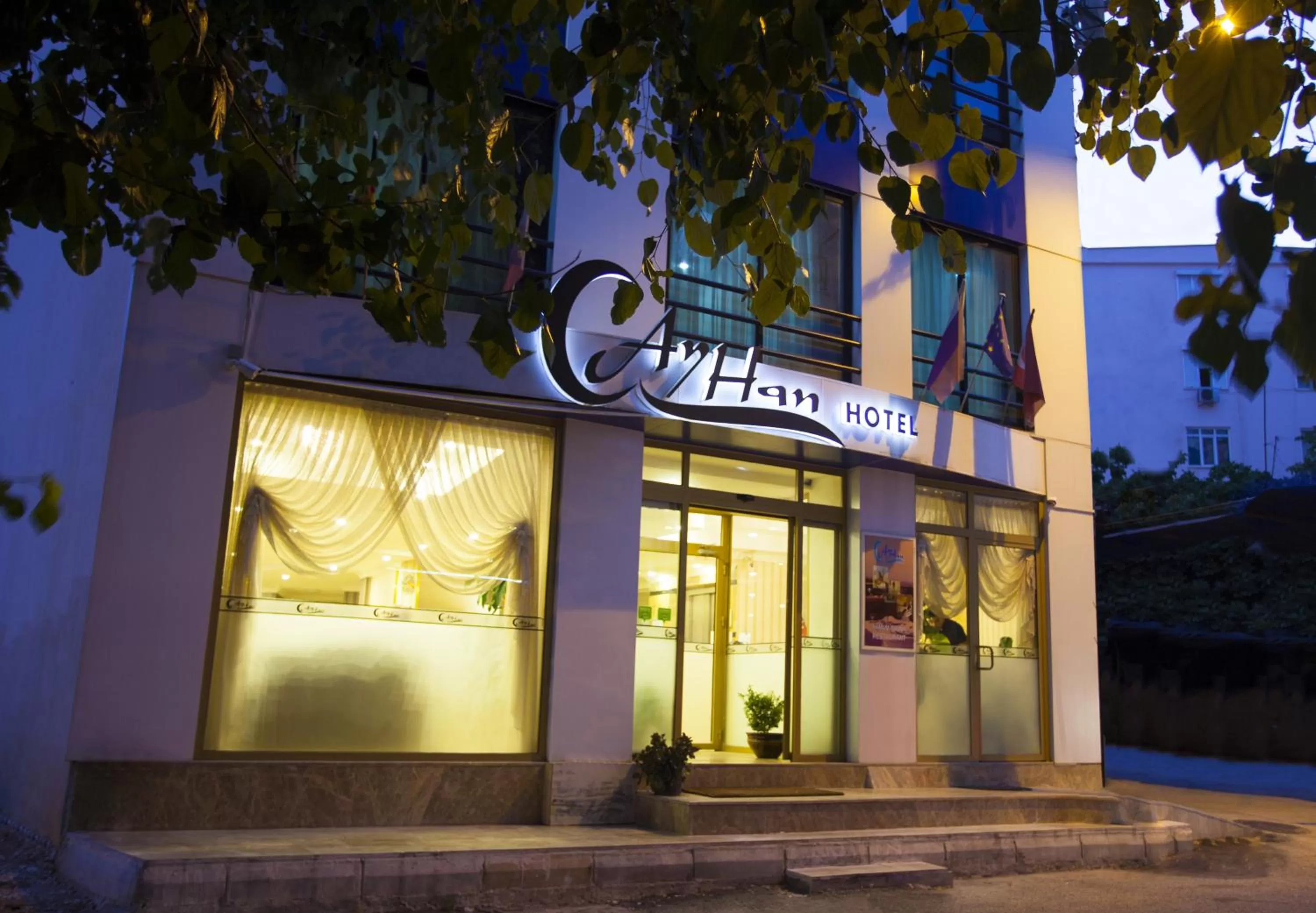Facade/entrance in Ayhan Hotel