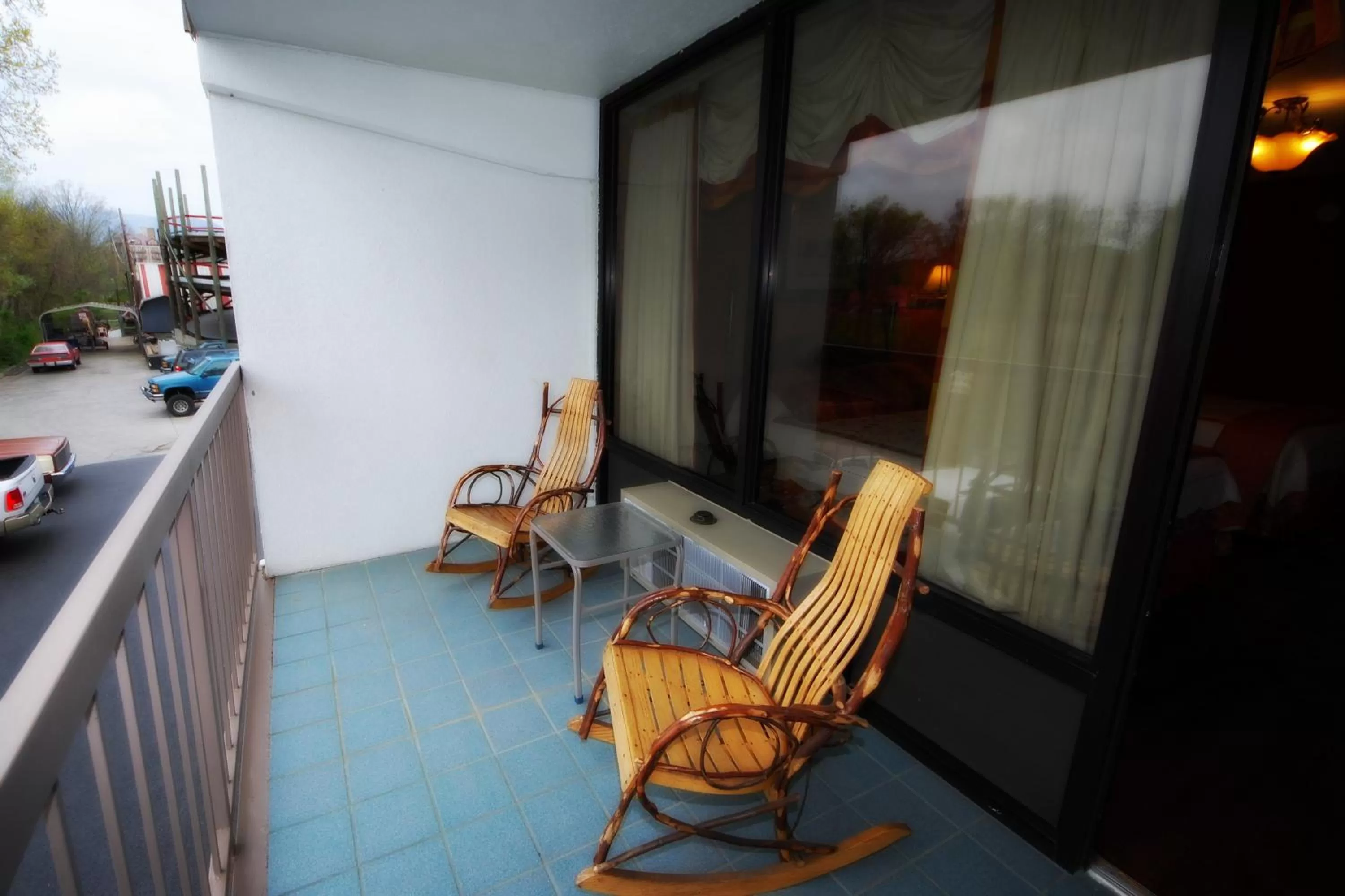 River view, Balcony/Terrace in Rivergate Mountain Lodge