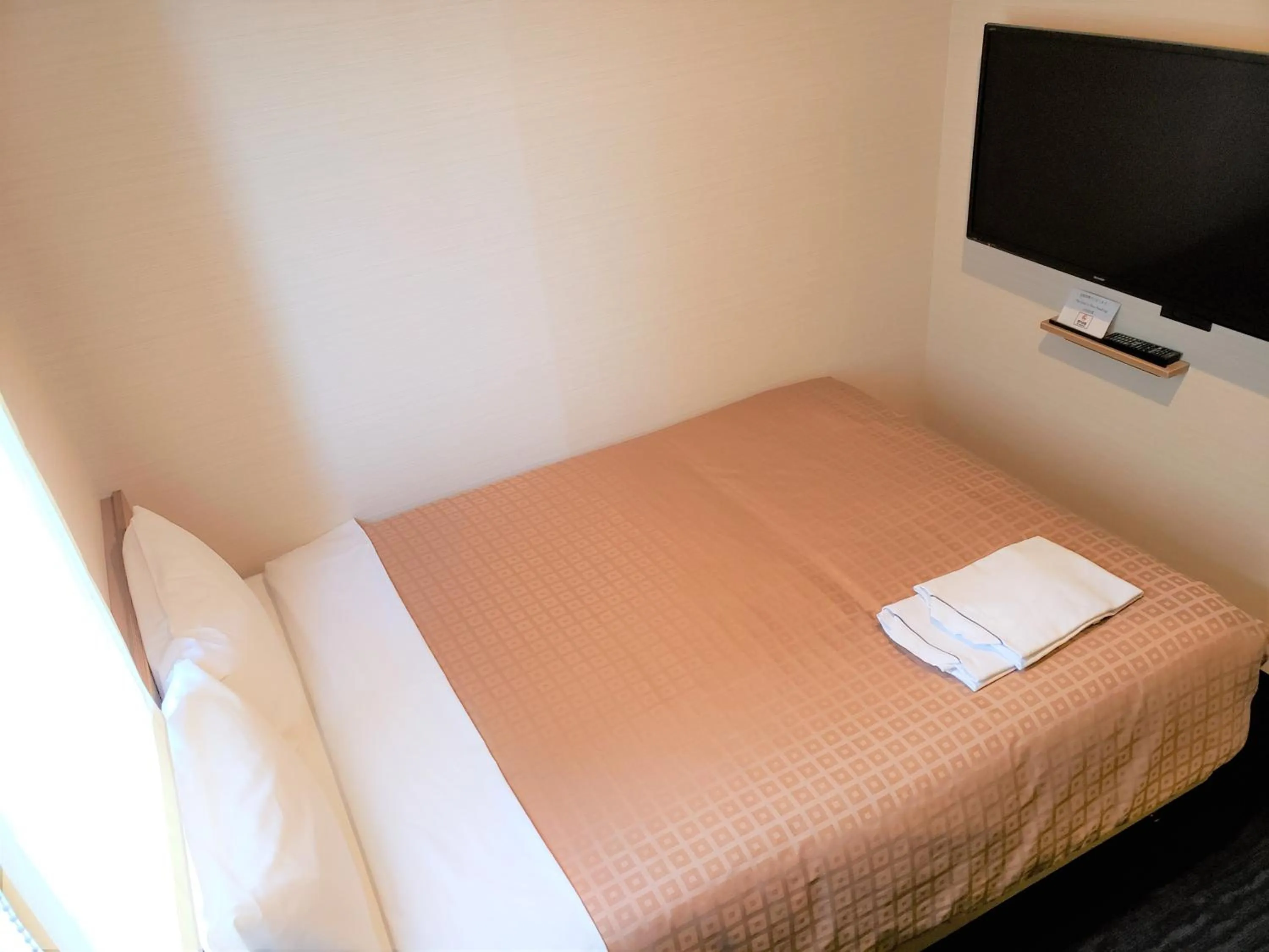 Bed in Meet Inn Narita