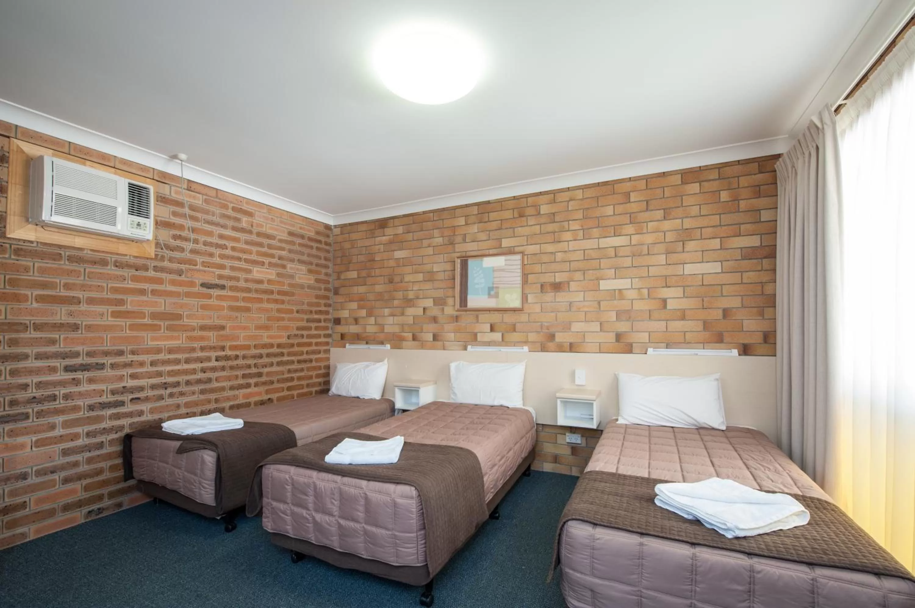 Family Room (5 Person) in Buckaroo Motor Inn