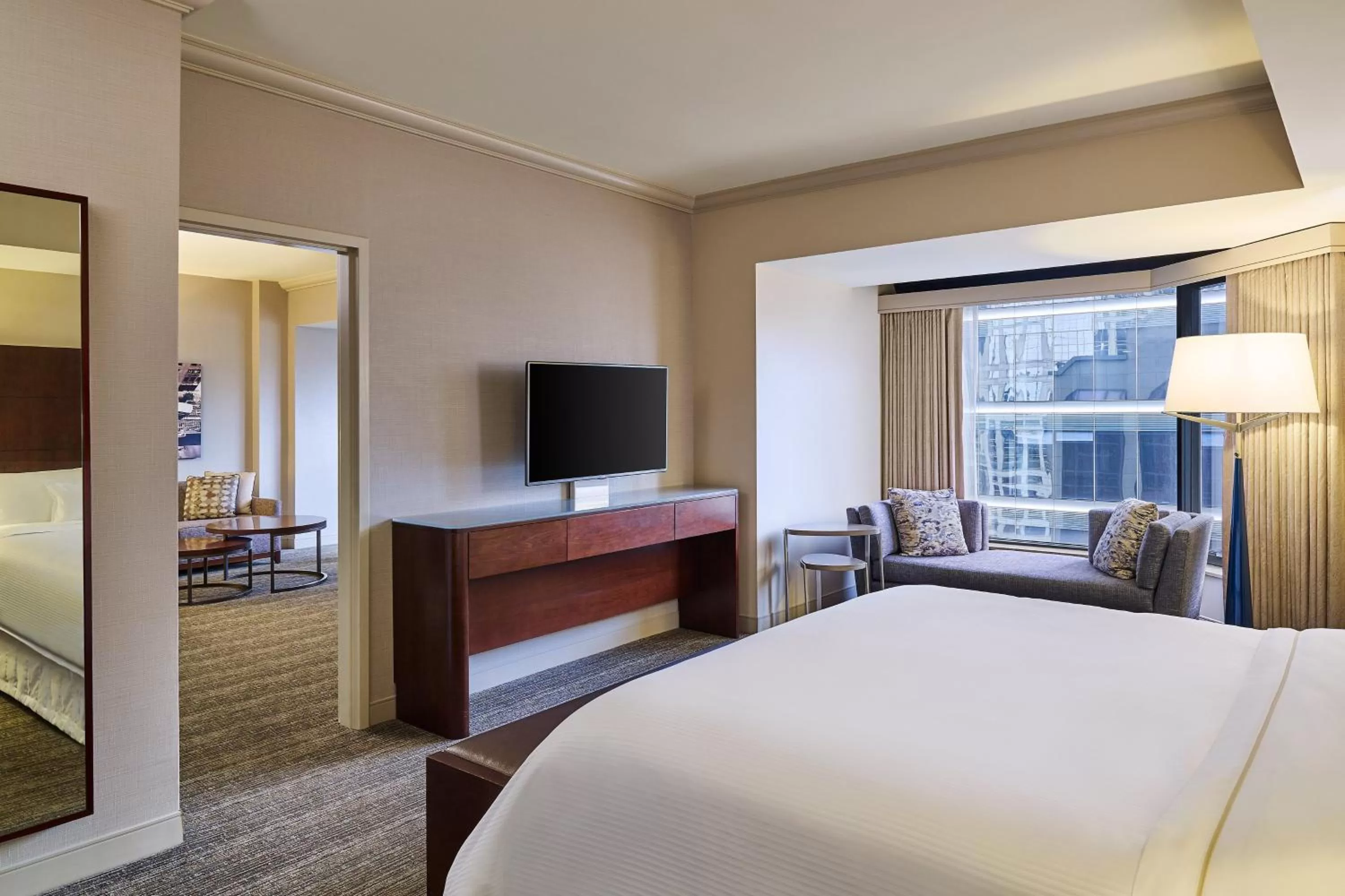 Photo of the whole room, Bed in The Westin Chicago River North