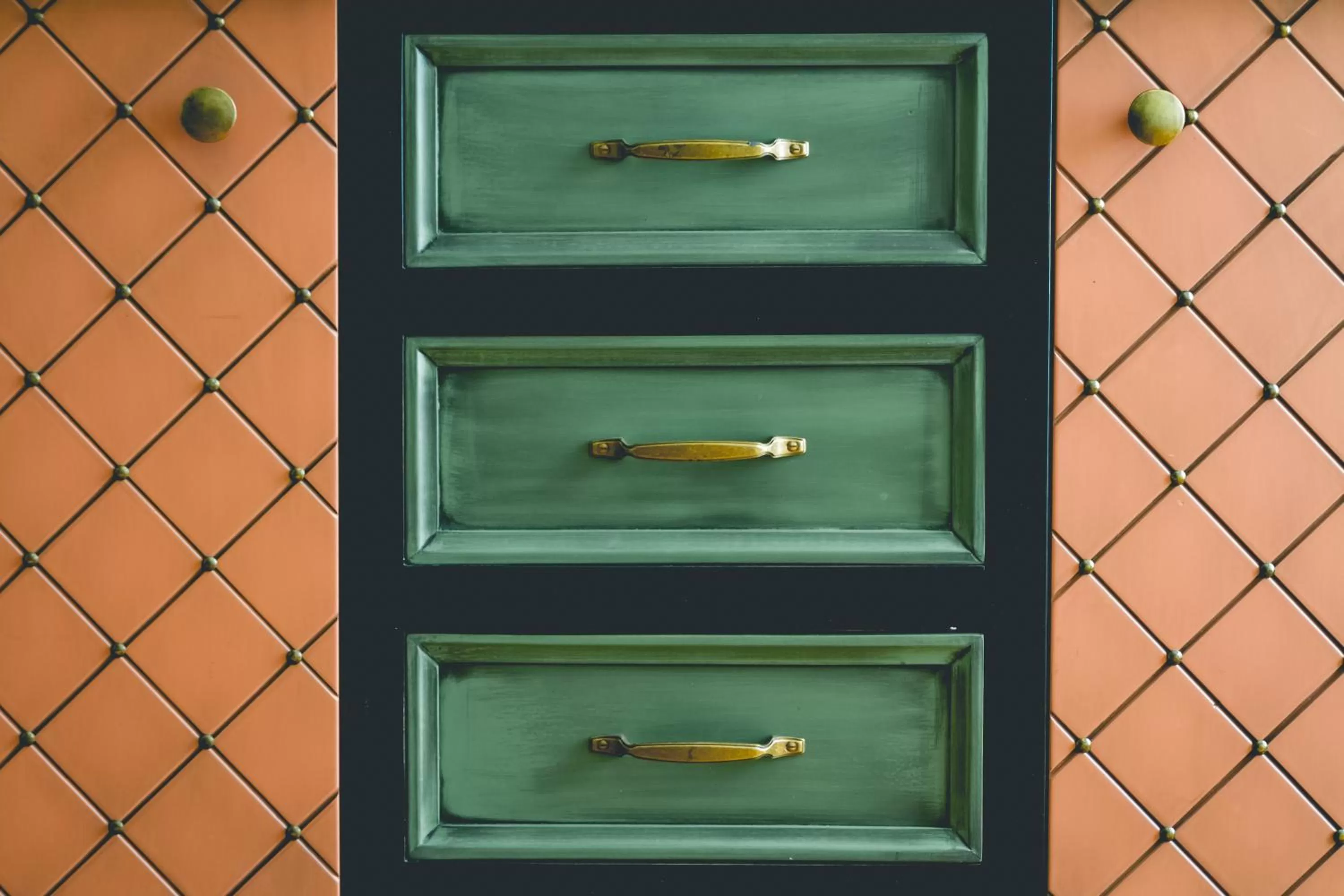 hair dresser in MAGISTER seven