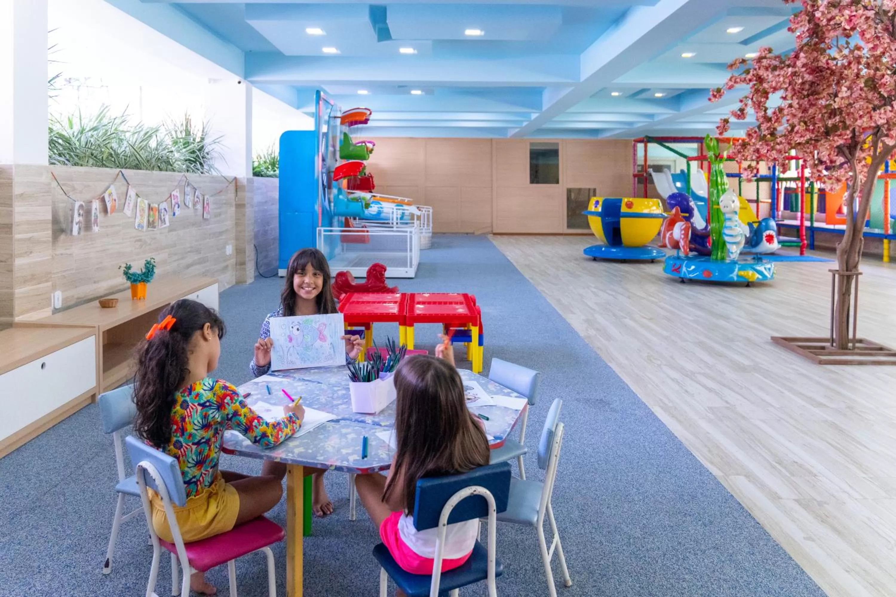 Kids's club in Portal Beach - Rede Soberano