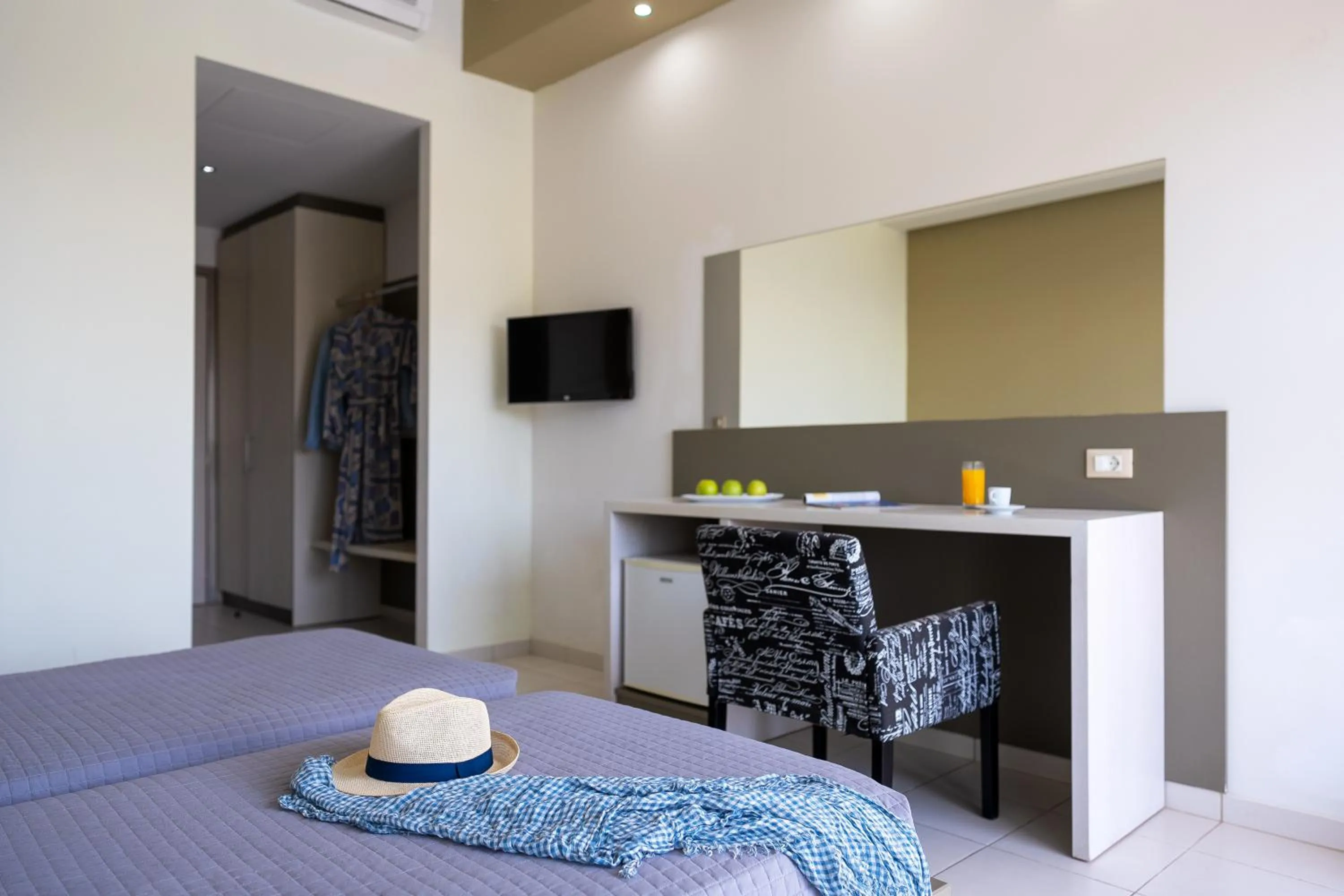 Bed in Cathrin Hotel