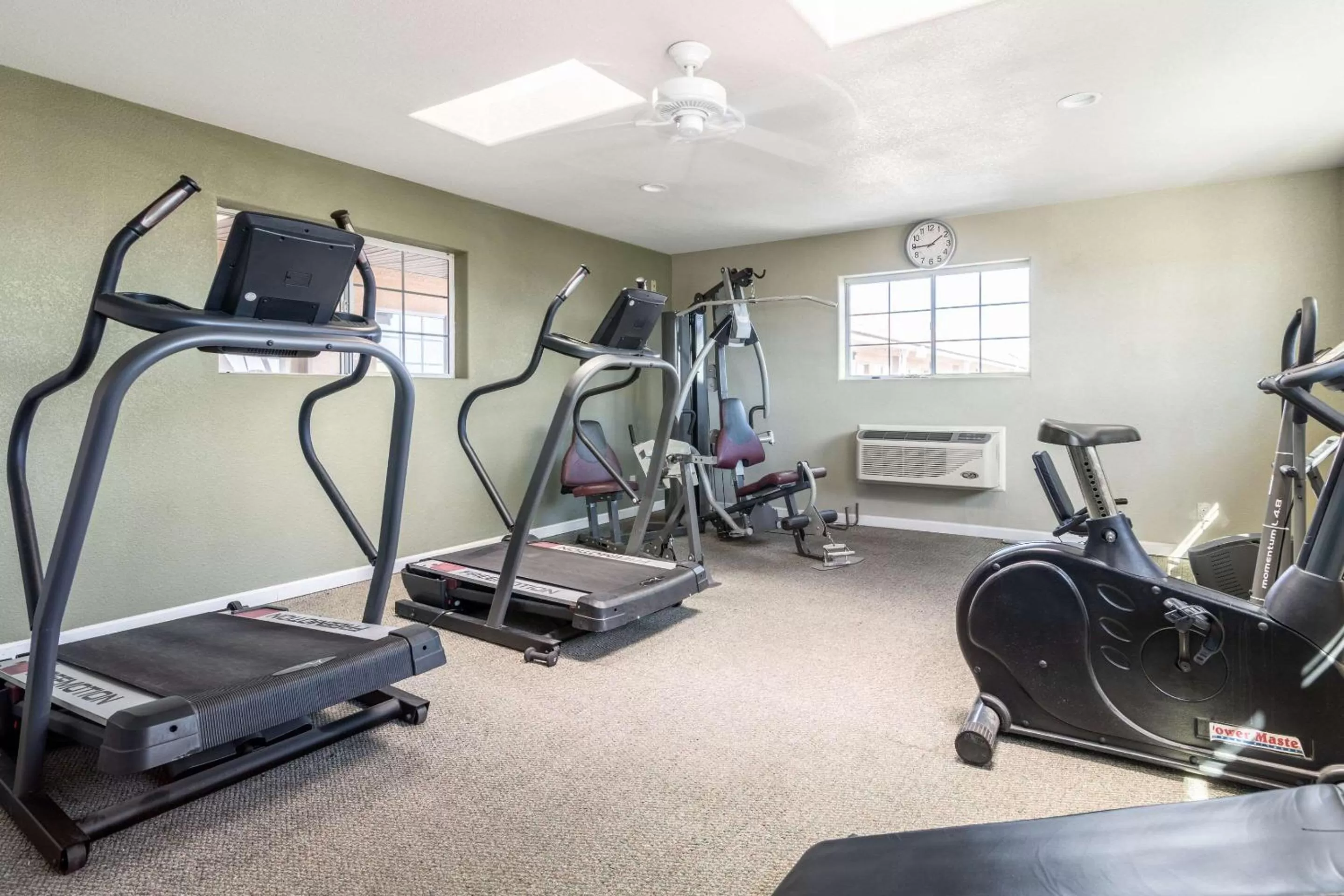Fitness centre/facilities in Rodeway Inn Barstow Route 66
