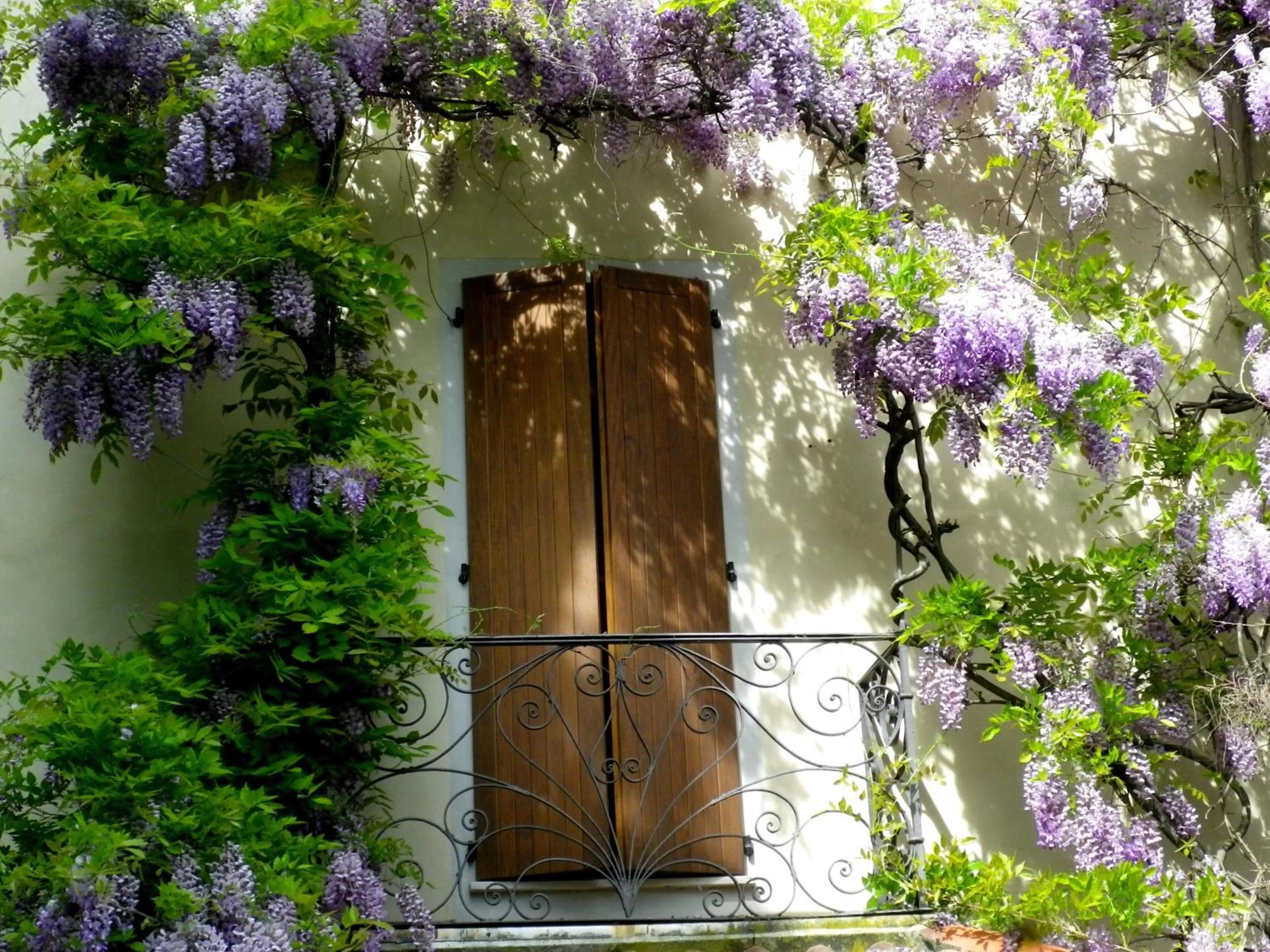 Bathroom in Le Querce Hotel