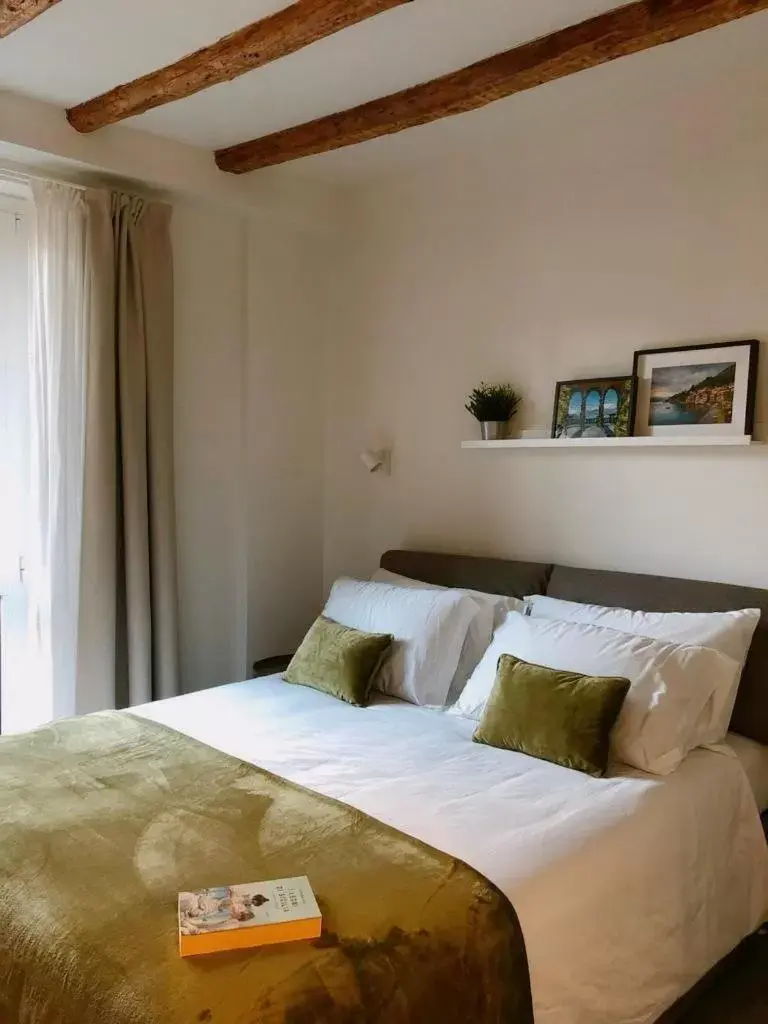 Bed in FOSCOLO 9 ROOM - BREAKFAST Bed in FOSCOLO 9 ROOM - BREAKFAST