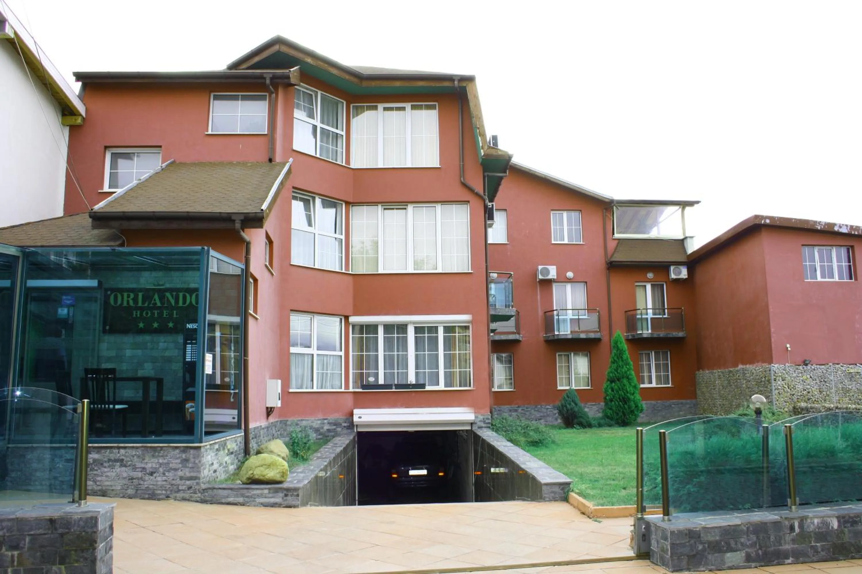 Property Building in Hotel Orlando