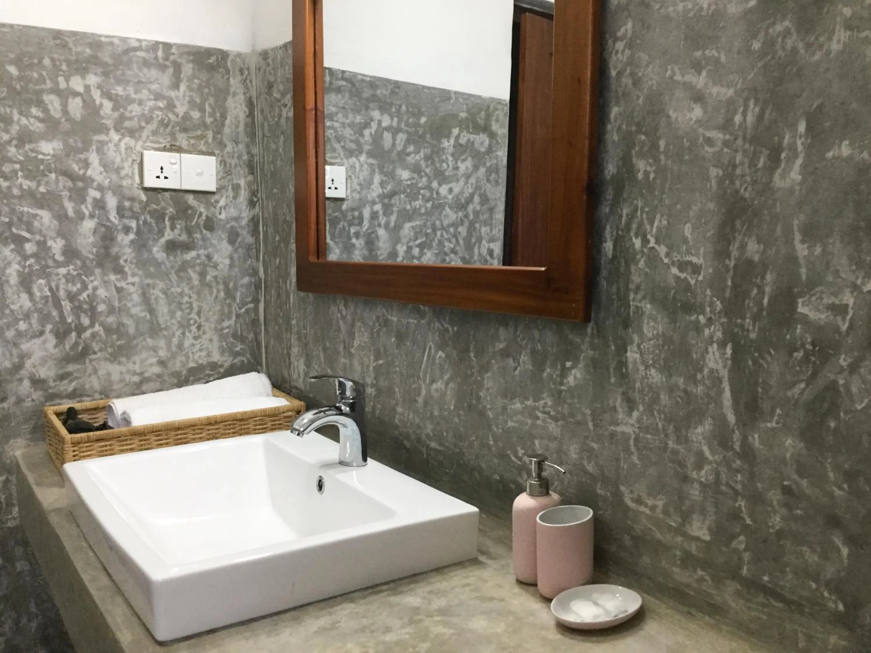 Bathroom in Hanthana House