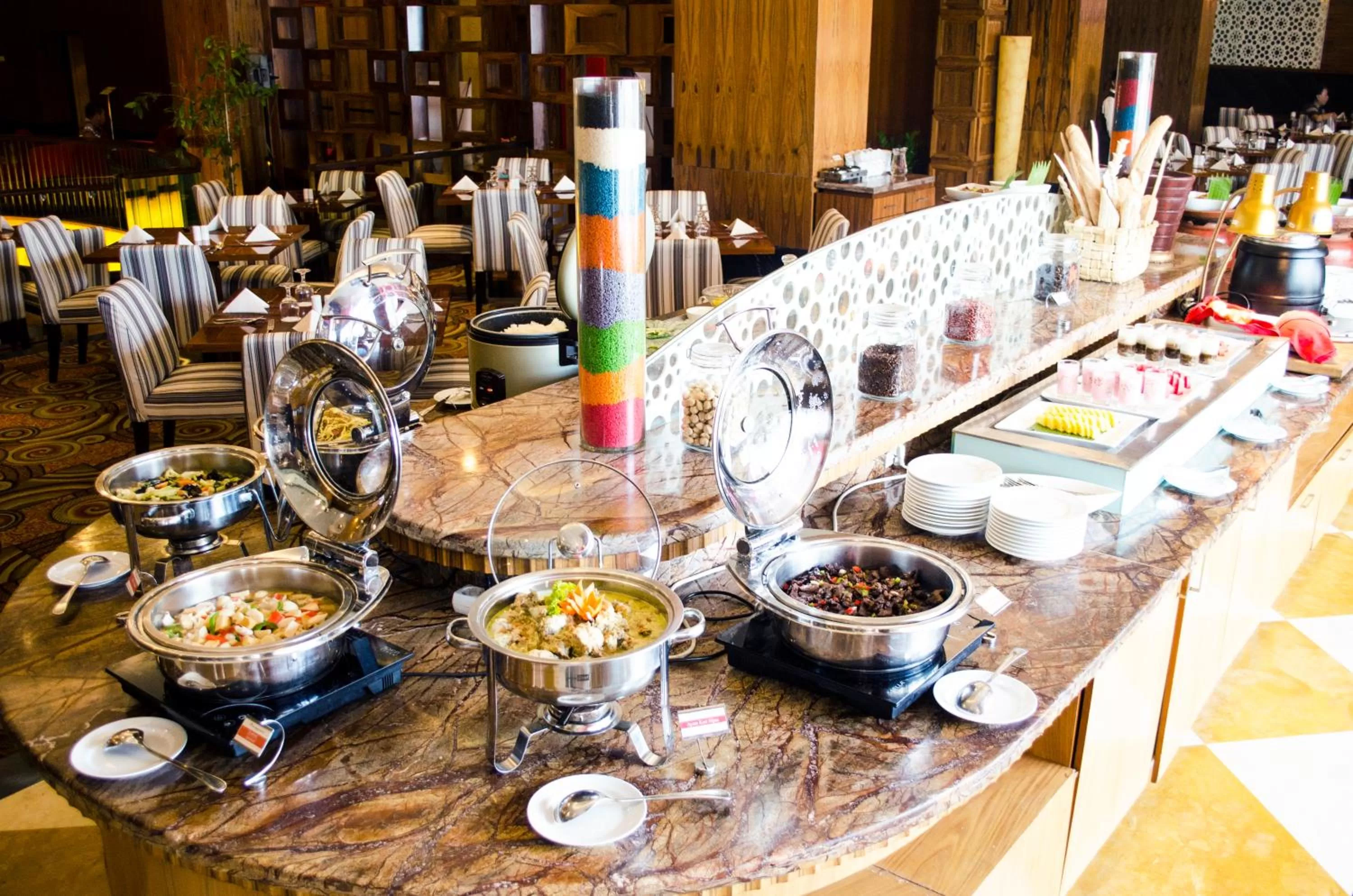 Food and drinks in Swiss-Belhotel Maleosan Manado