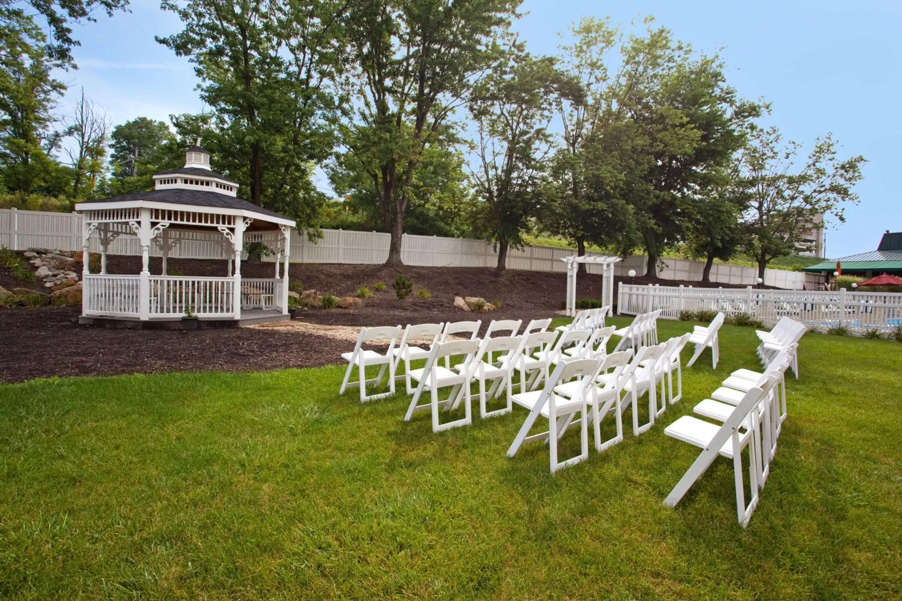 Meeting/conference room in DoubleTree by Hilton Washington Meadow Lands Casino Area