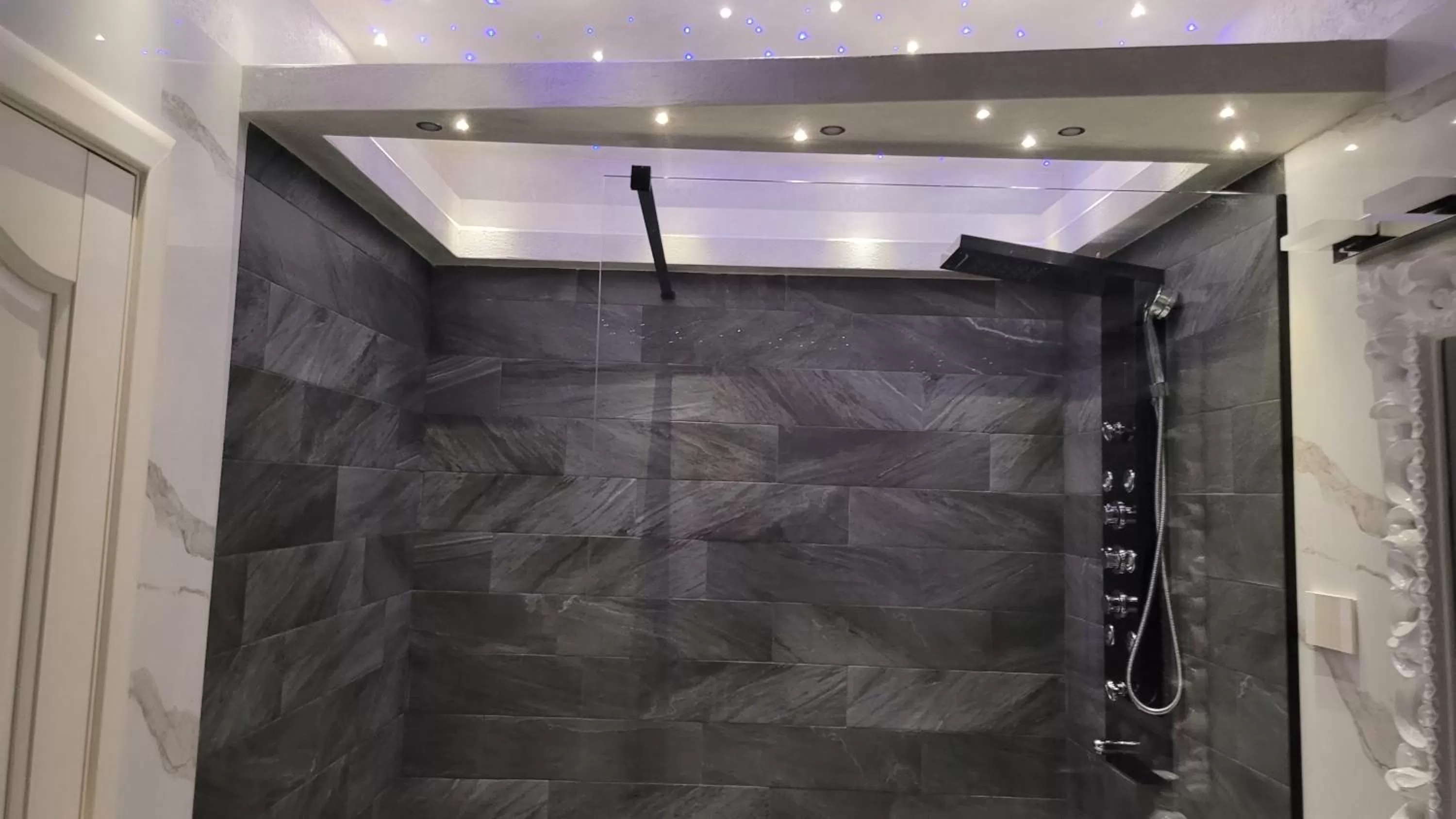 Shower, Bathroom in Terrace Suites Iasi