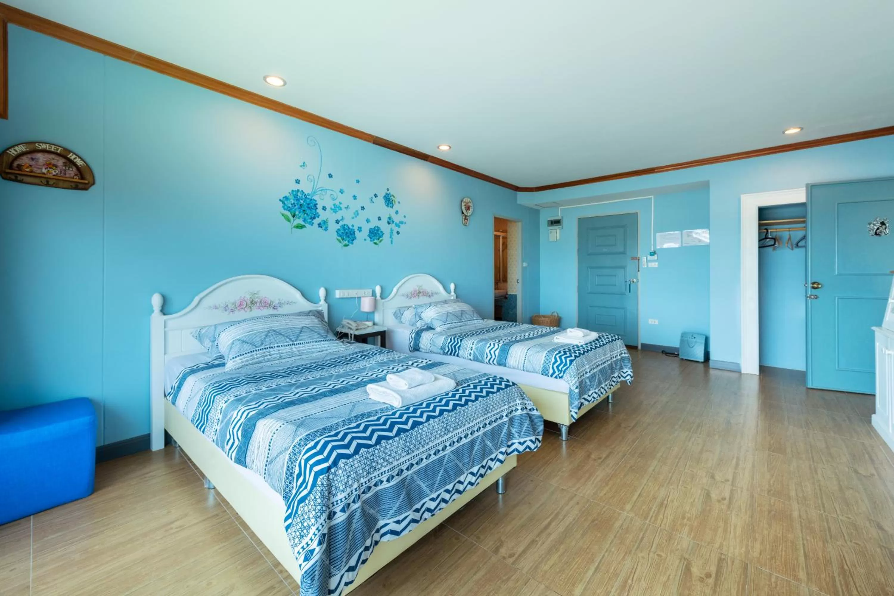 Bedroom, Bed in The Lilly Hotel