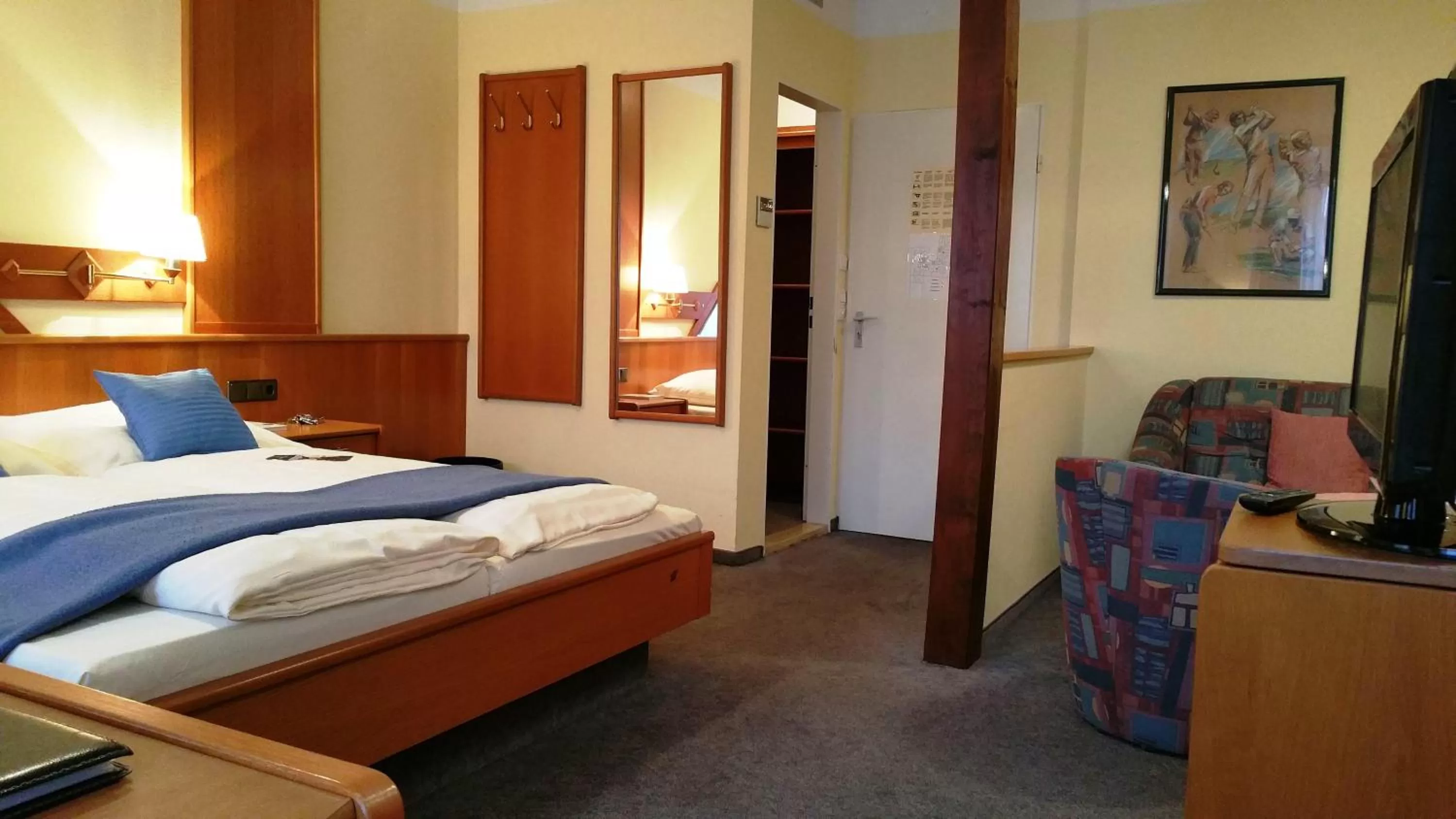 Photo of the whole room, Bed in City Partner Hotel Strauss