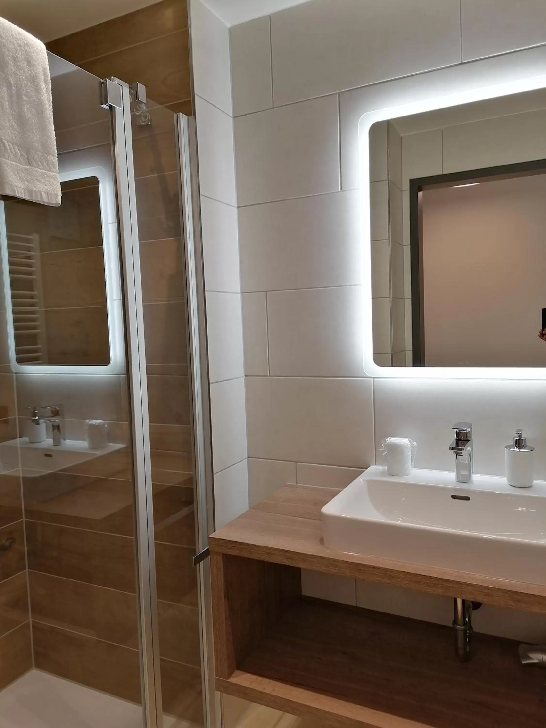 Bathroom in Hotelgasthof Kirchenwirt