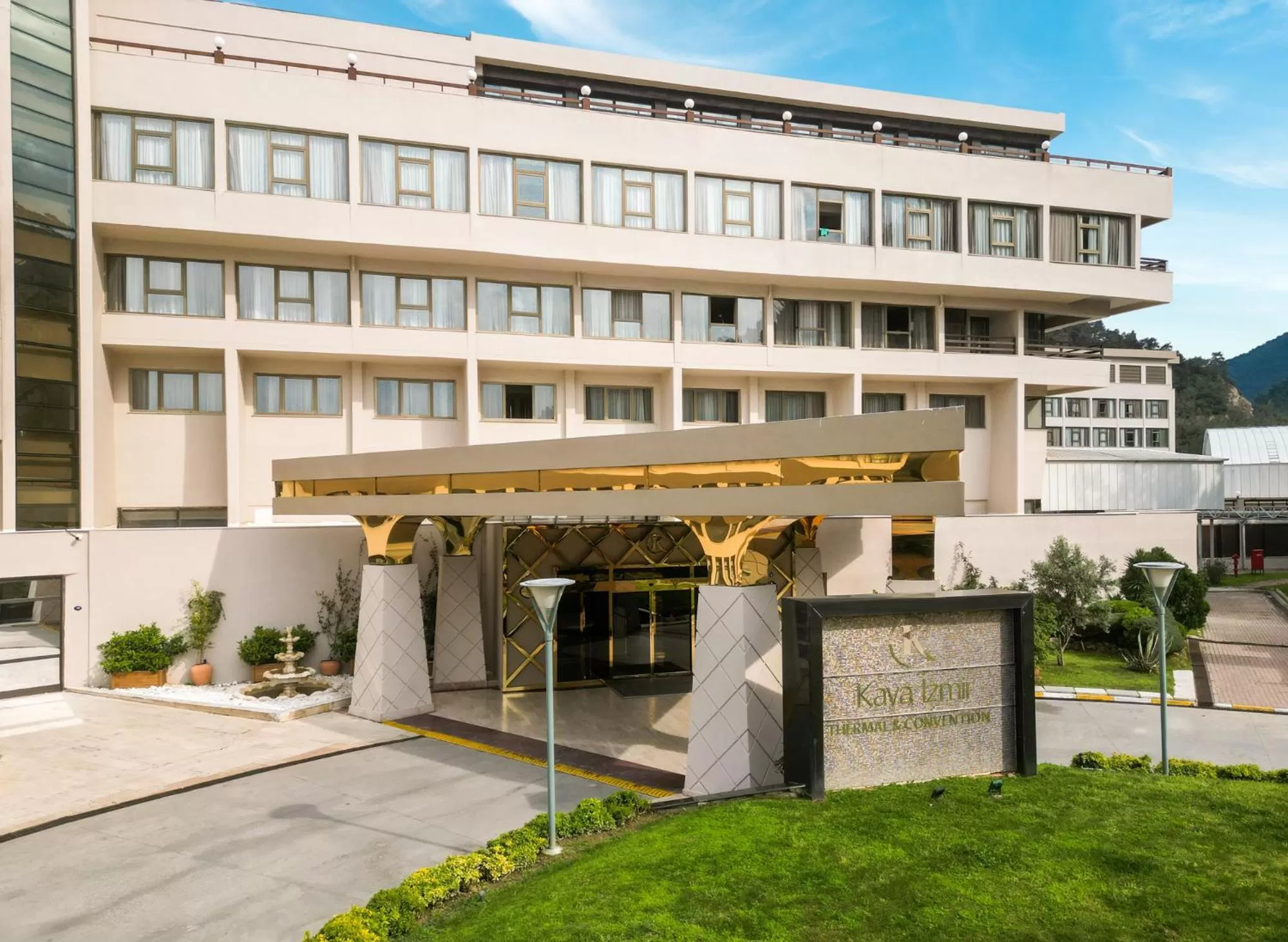 Facade/entrance in Kaya Izmir Thermal & Convention
