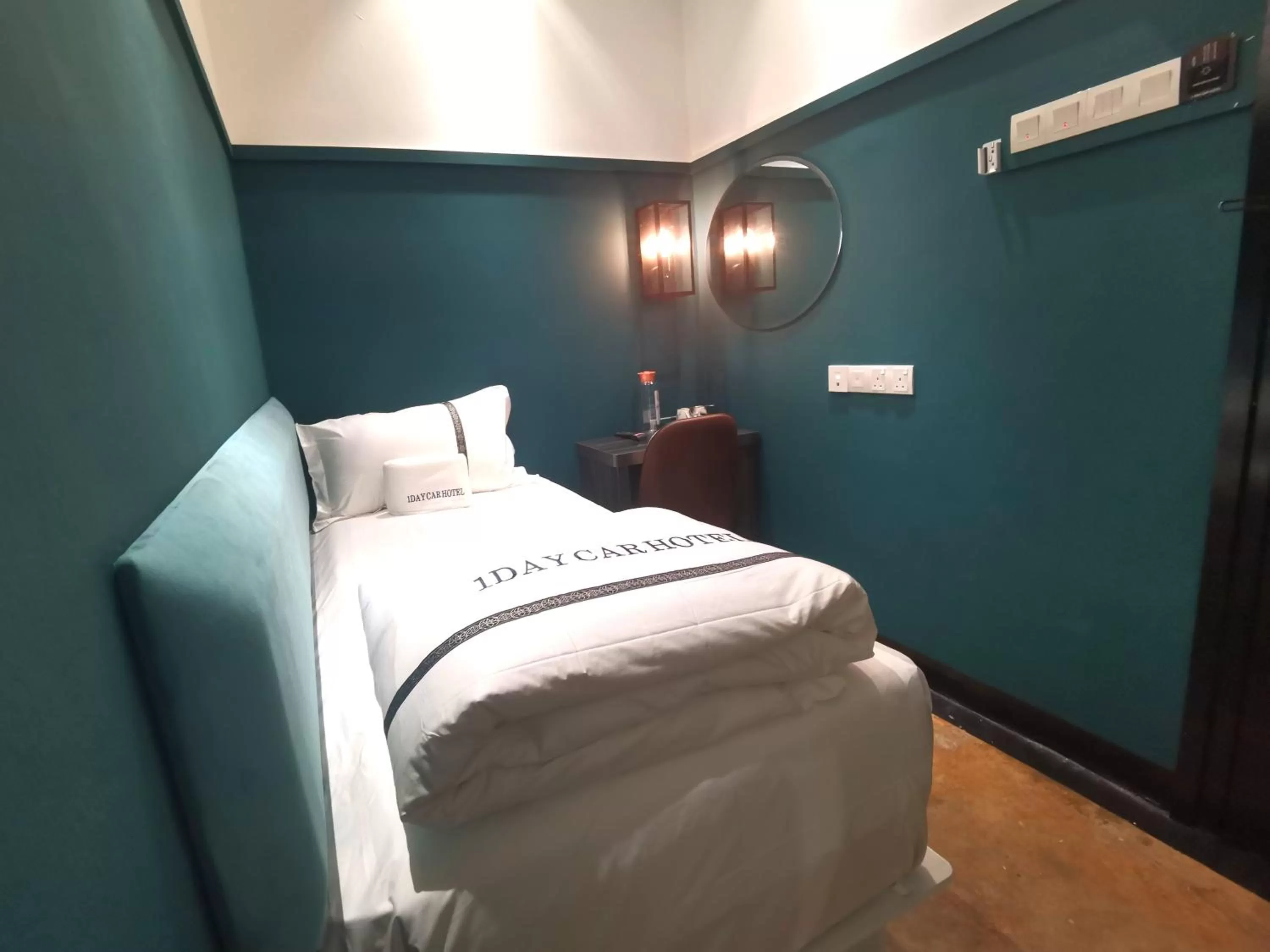 Bed in 1 Day Car Hotel - BG Perdana