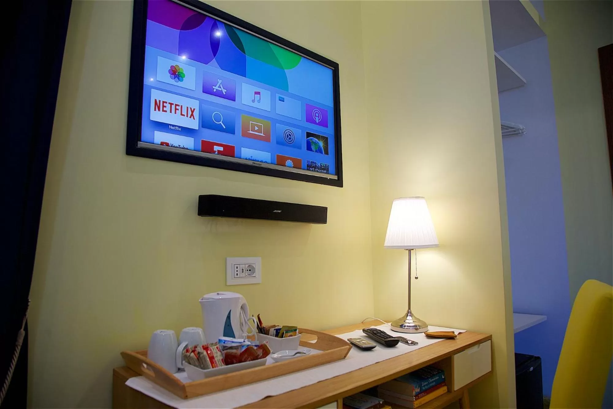 Decorative detail in Il Giardino Segreto