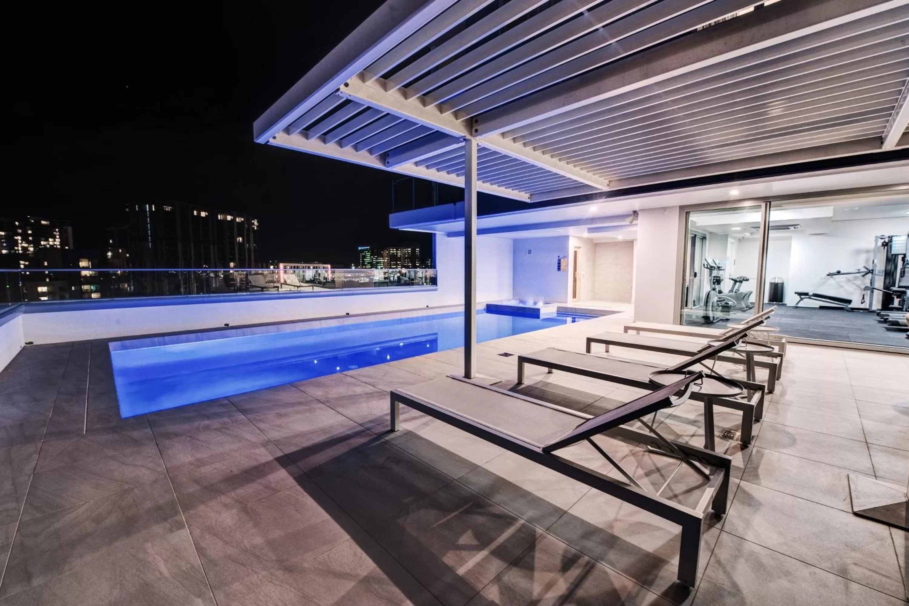 Swimming pool in Belise Apartments