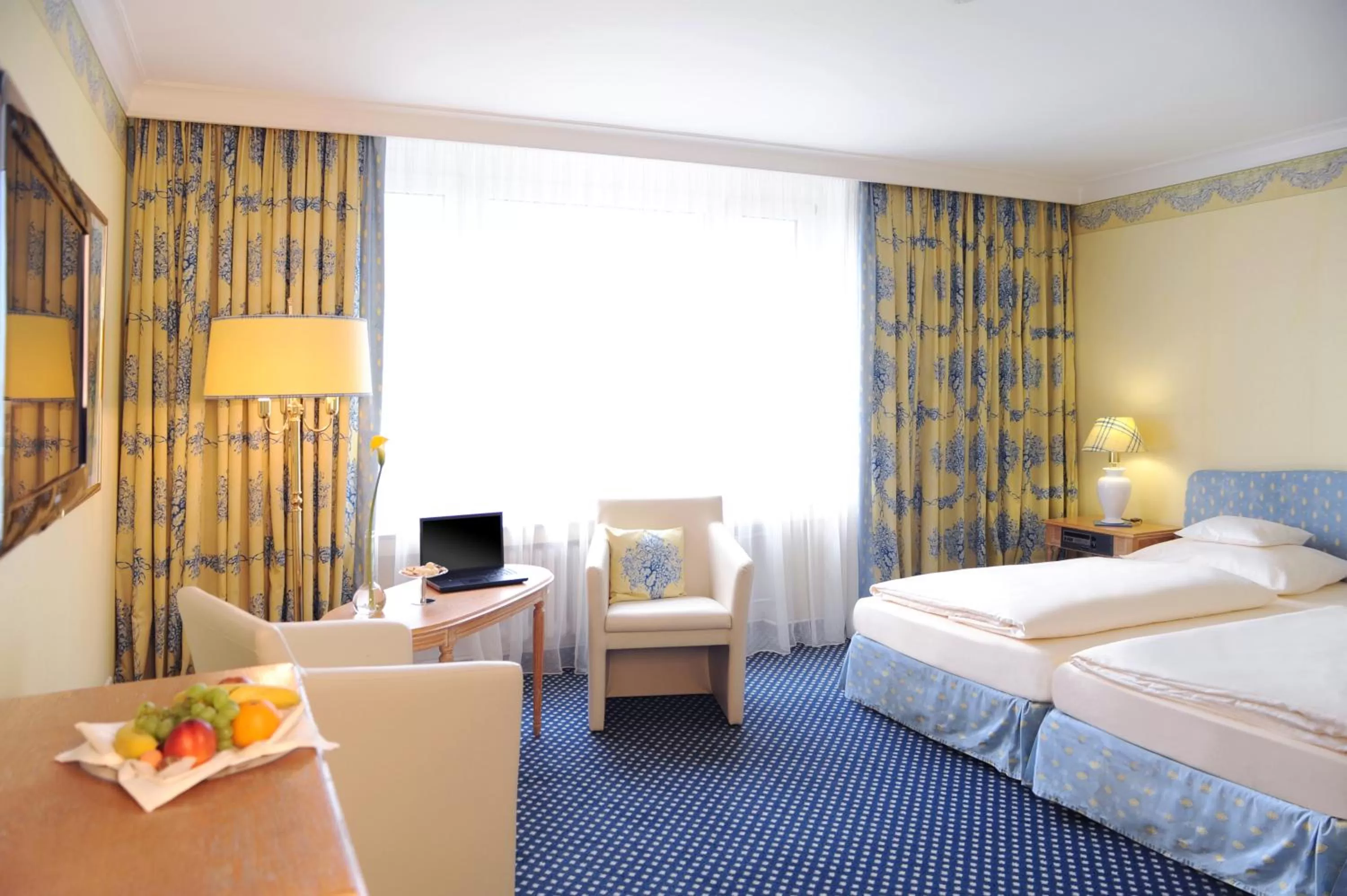 Standard Double Room in Hotel Krefelder Hof