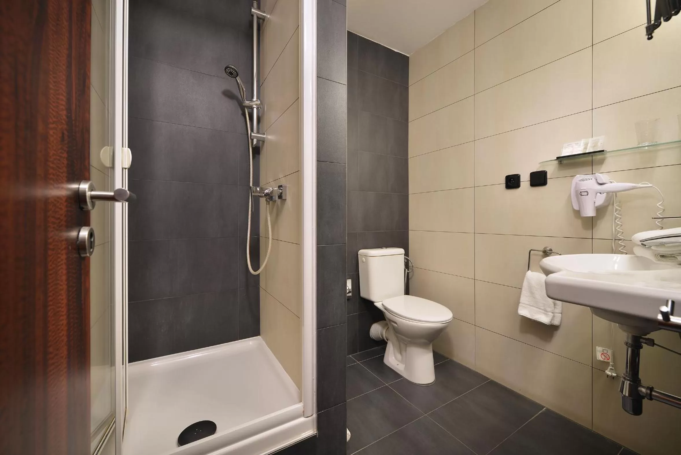 Shower in Parkhotel Morris Novy Bor