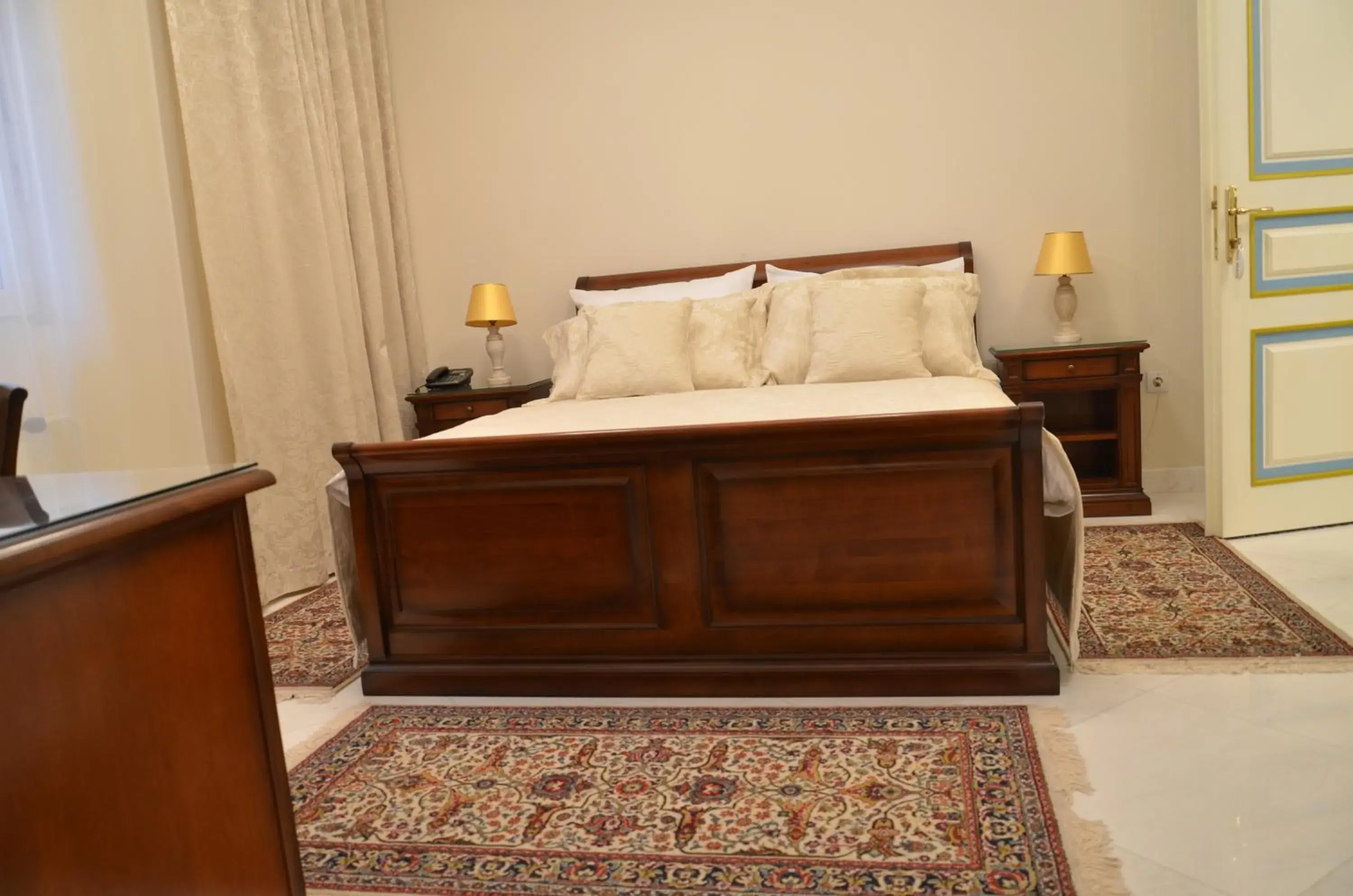 Premium Double Room in Garni Hotel Helvetia Premium Double Room in Garni Hotel Helvetia