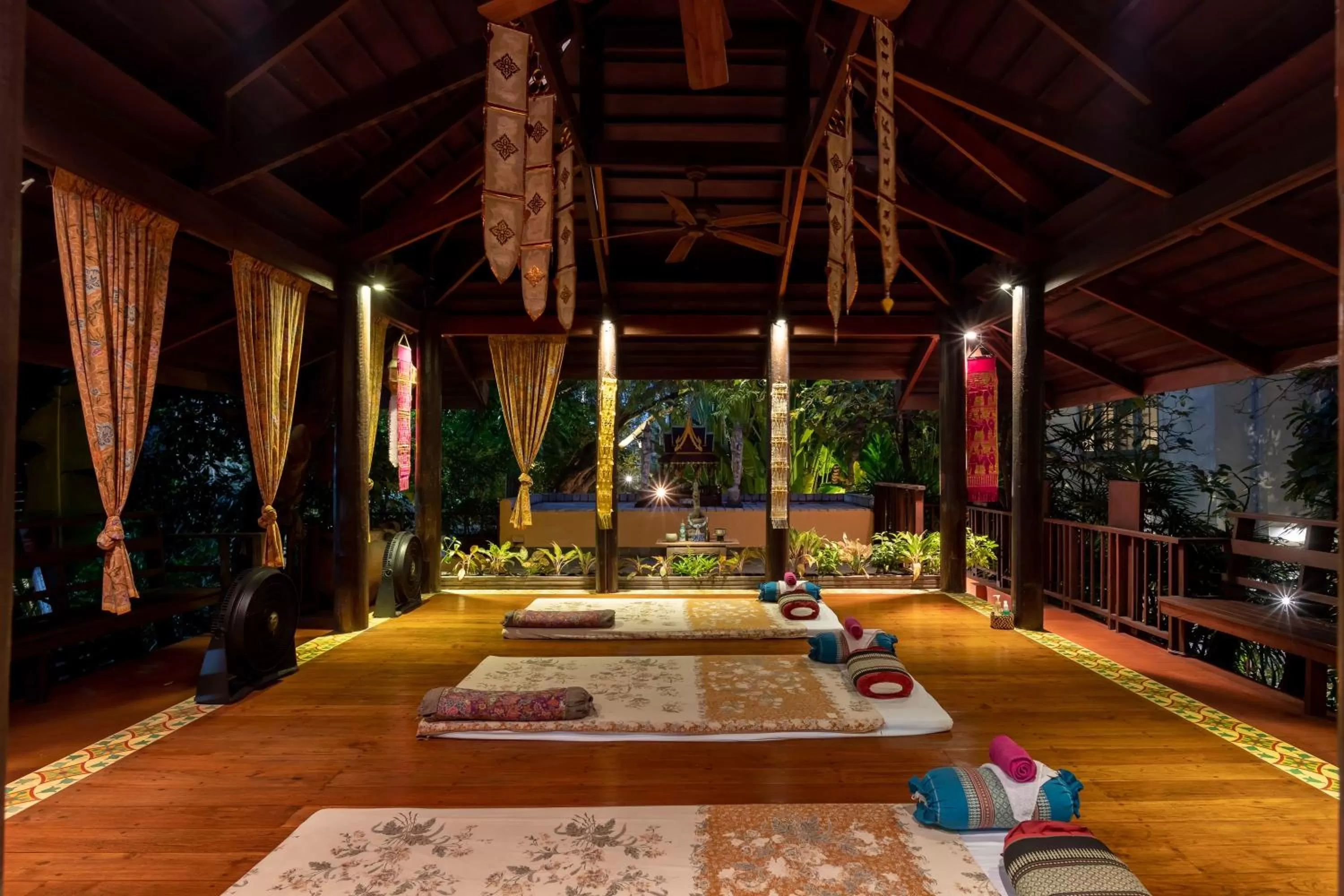 Massage in Ariyasom Villa