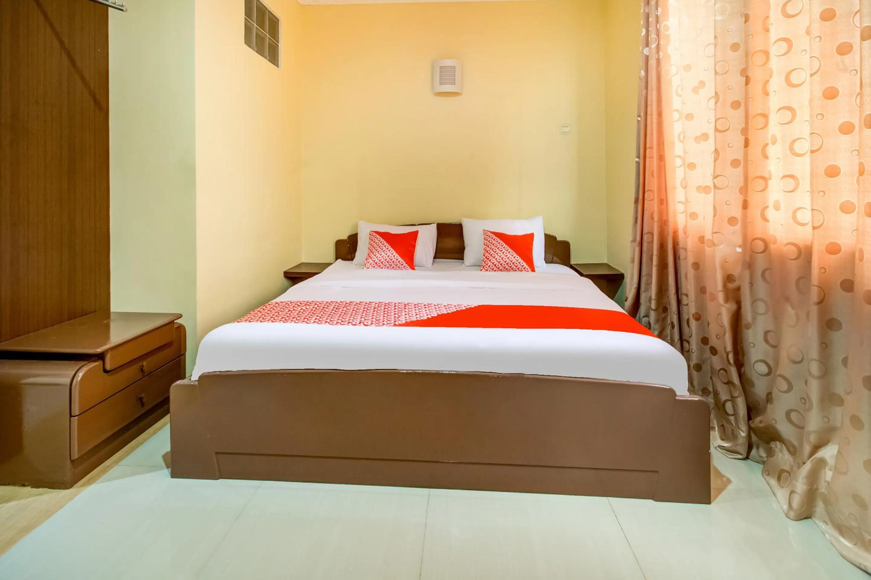 Bedroom, Bed in Hotel O Sofia Homestay Syariah