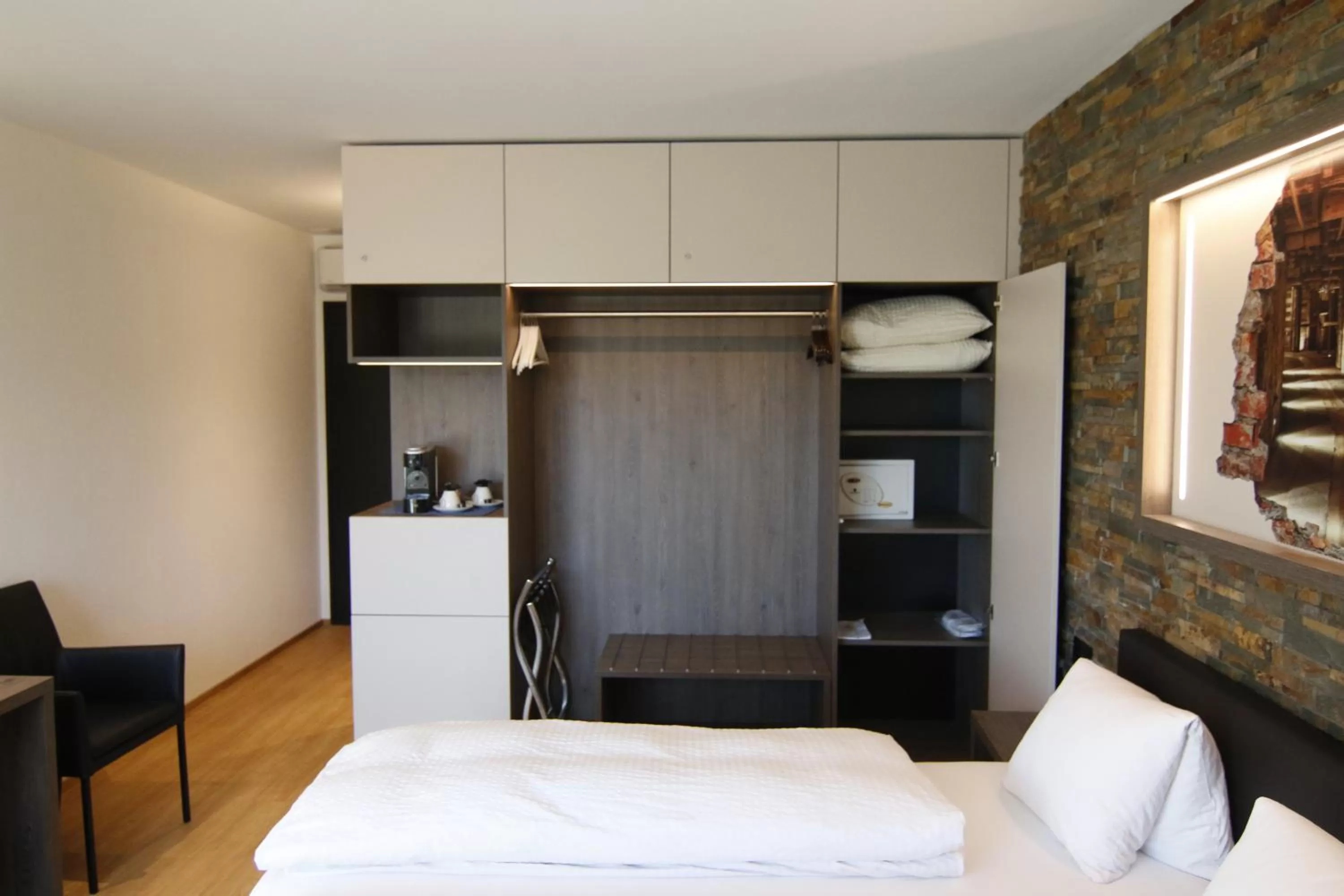 Photo of the whole room, Bed in Hotel Eremitage