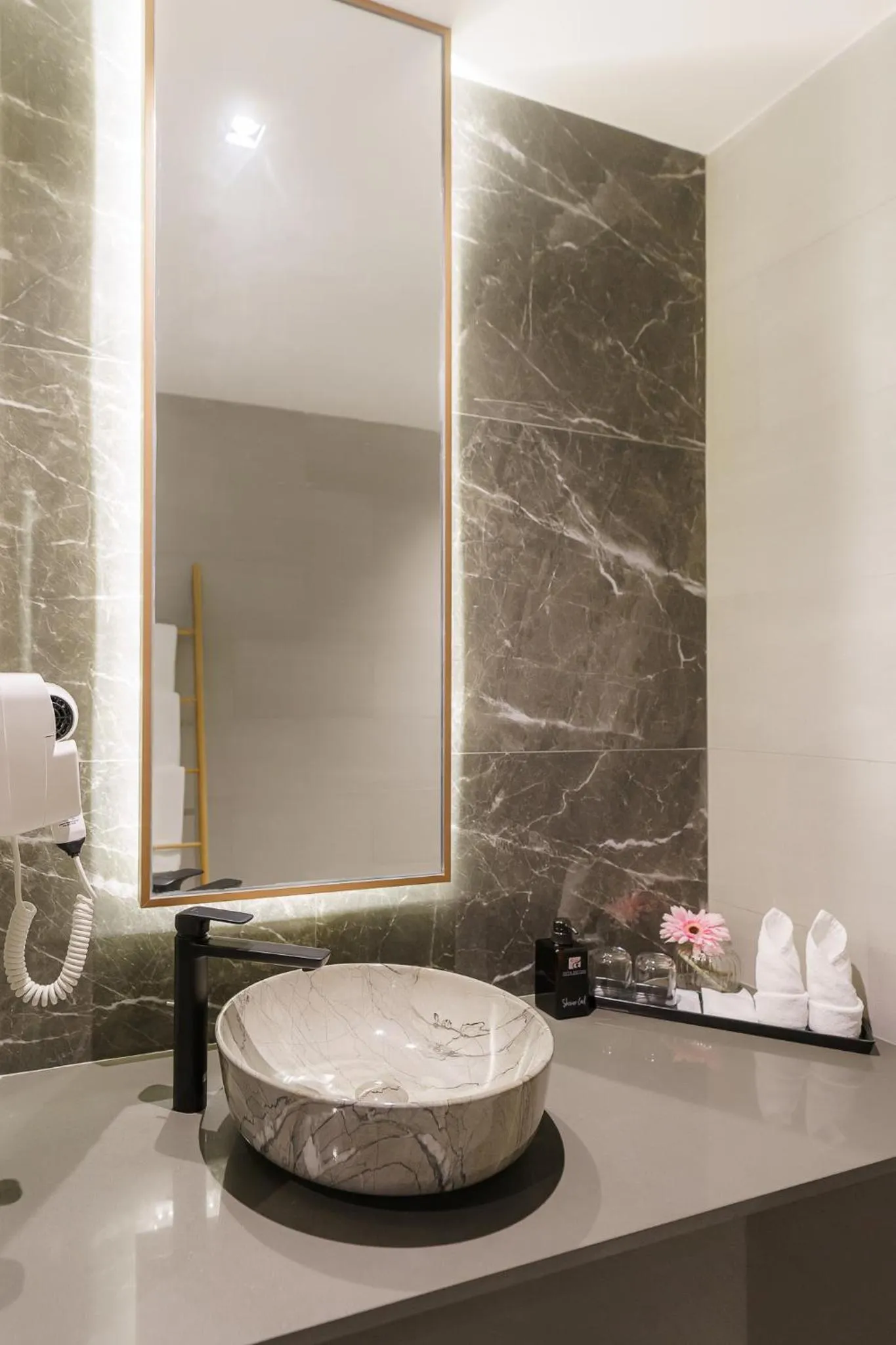 Bathroom in Fifth Pattaya Jomtien By Shiwalai Int