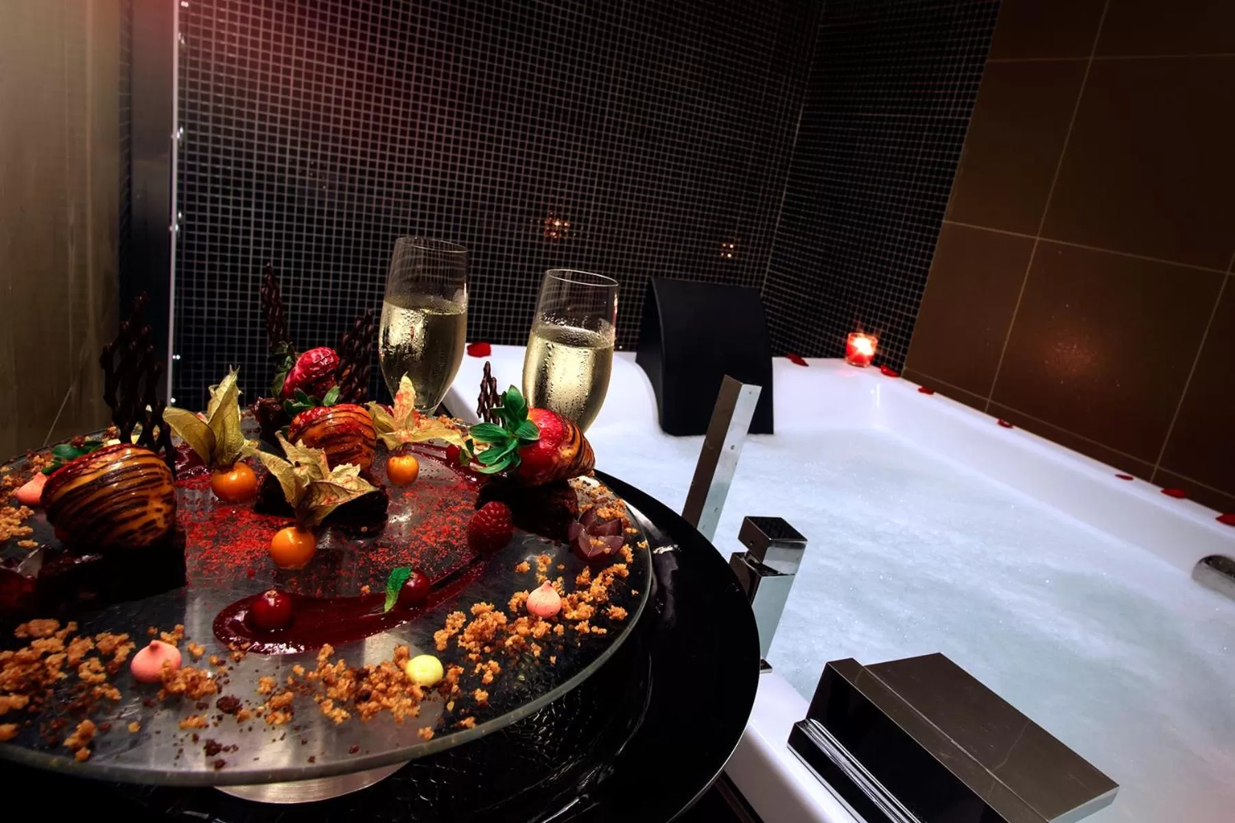 Hot Tub in Sweet Atlantic Hotel & Spa