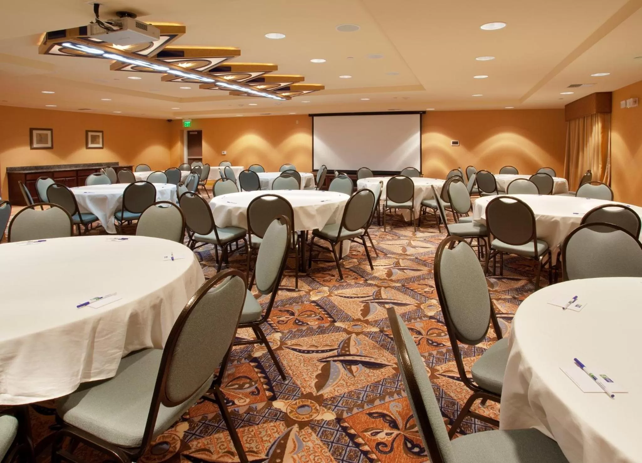 Meeting/conference room in Holiday Inn Express & Suites Sacramento NE Cal Expo by IHG