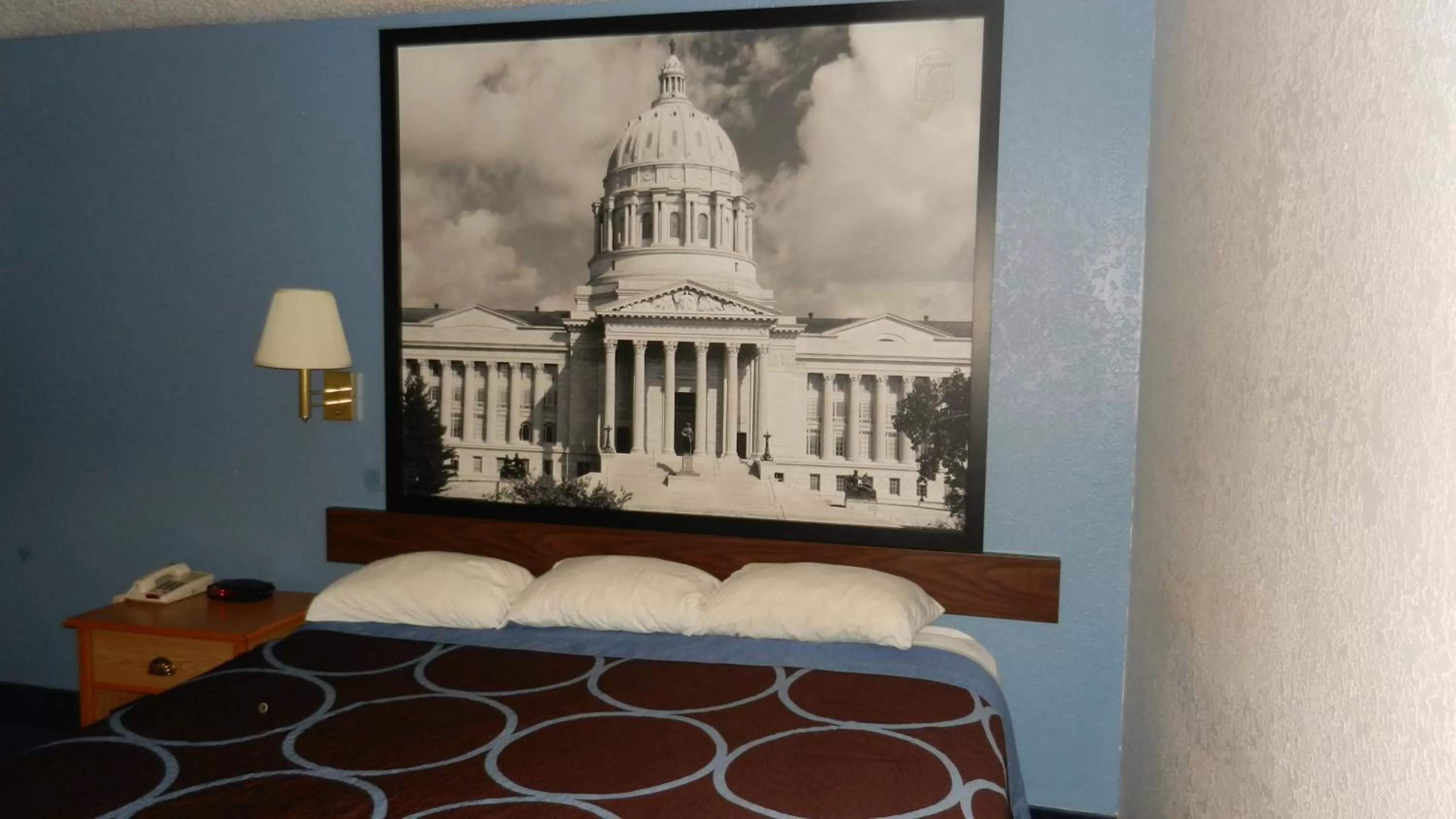 Bedroom, Bed in Super 8 by Wyndham Potosi