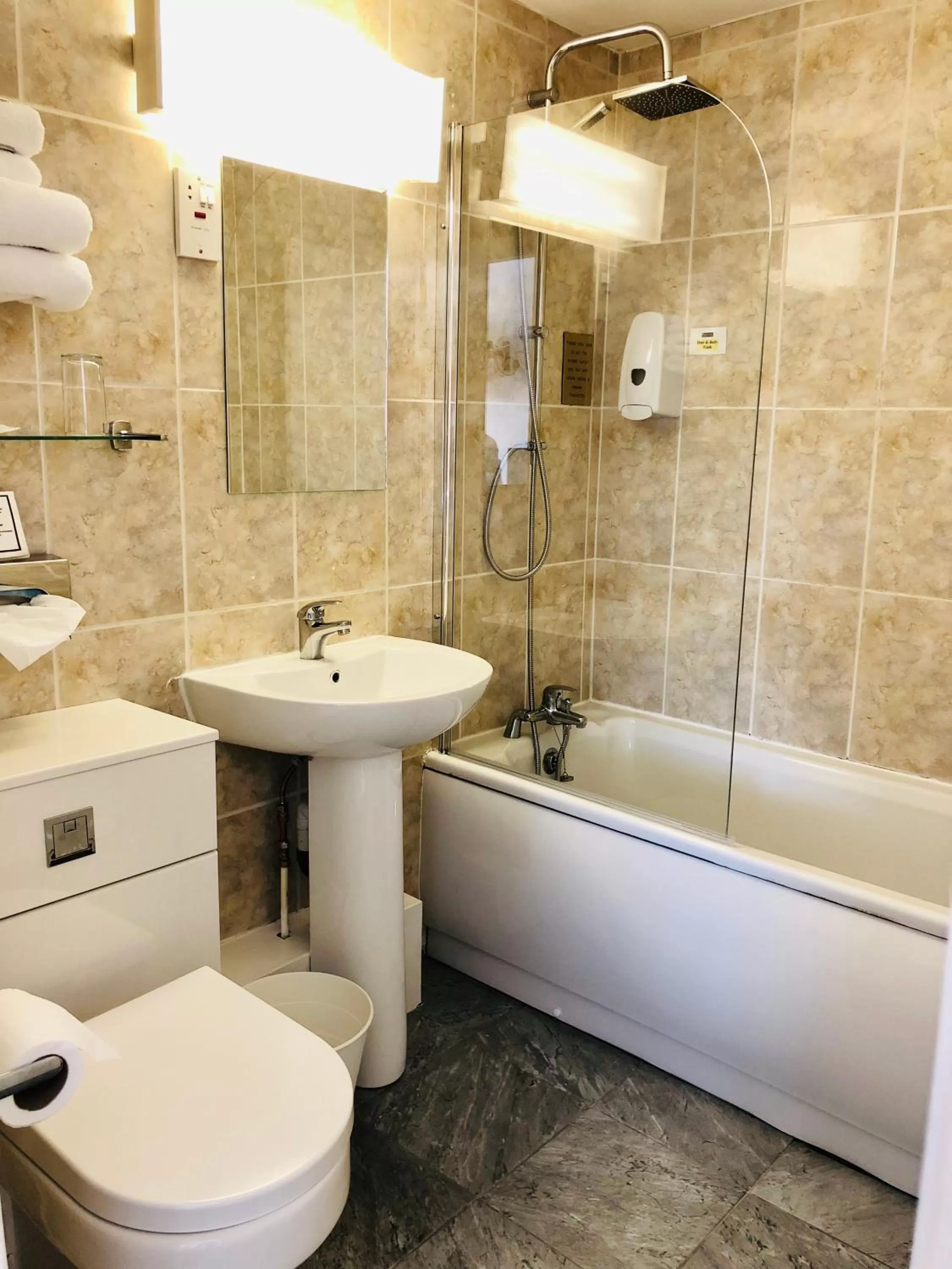 Bathroom in The Clarendon Hotel