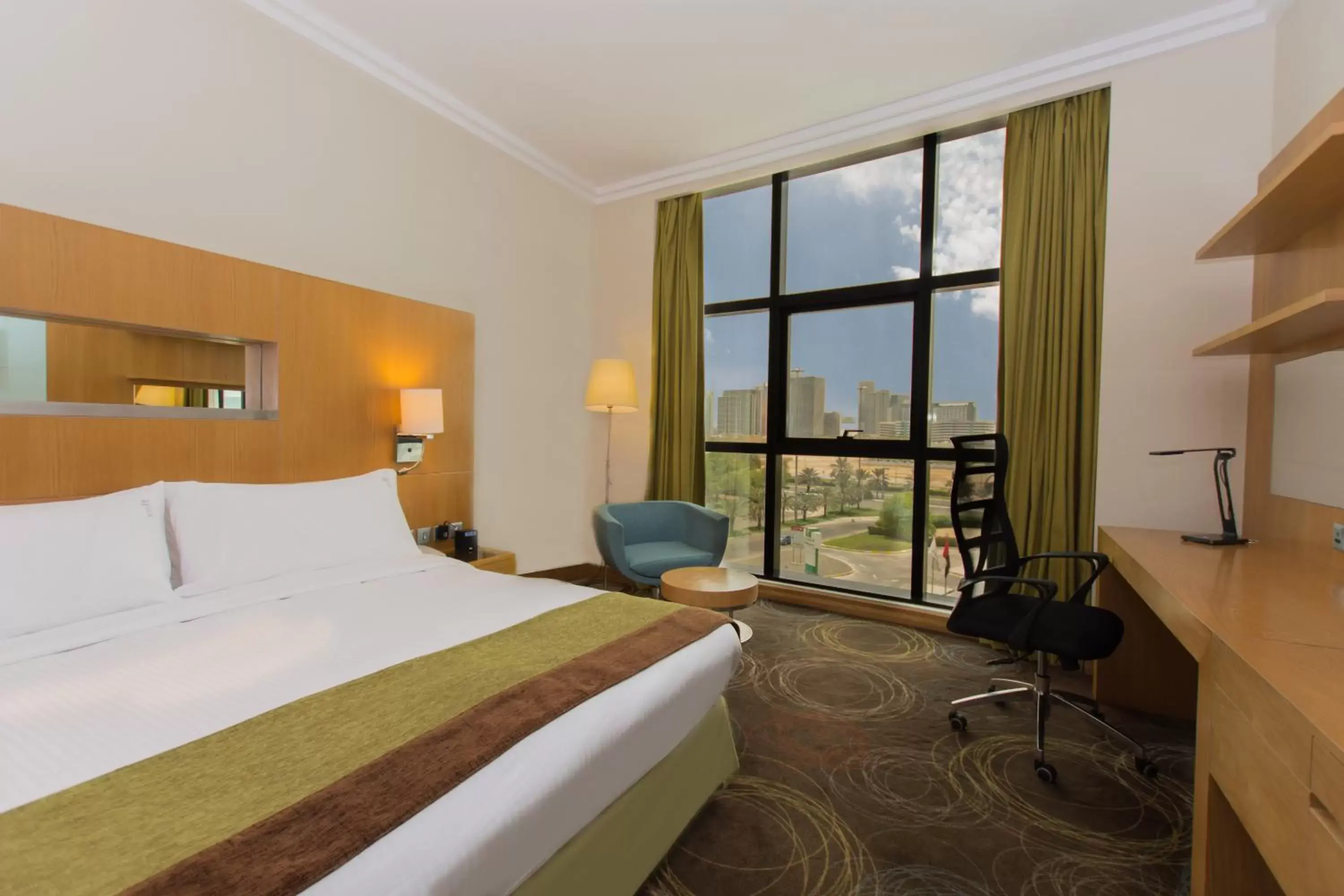 Standard King Room in Holiday Inn Abu Dhabi, an IHG Hotel Standard King Room in Holiday Inn Abu Dhabi, an IHG Hotel