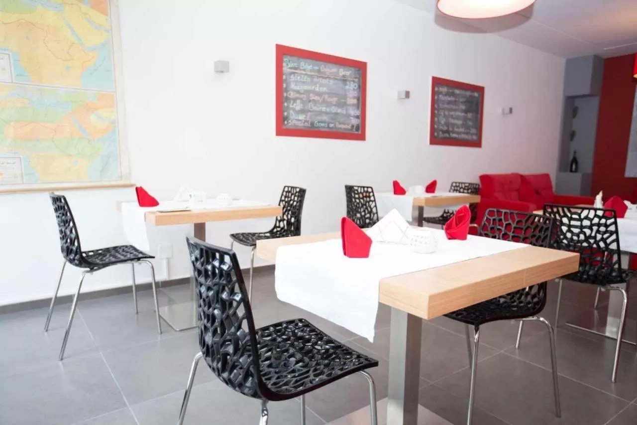 Lounge or bar in Hotel Rimini Tirana