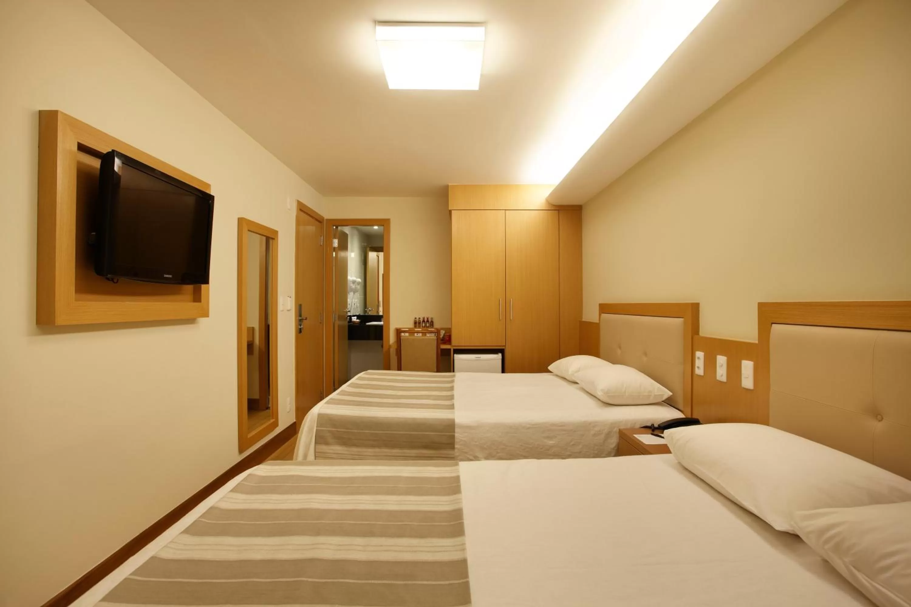 Bedroom, Bed in Majestic Rio Palace Hotel