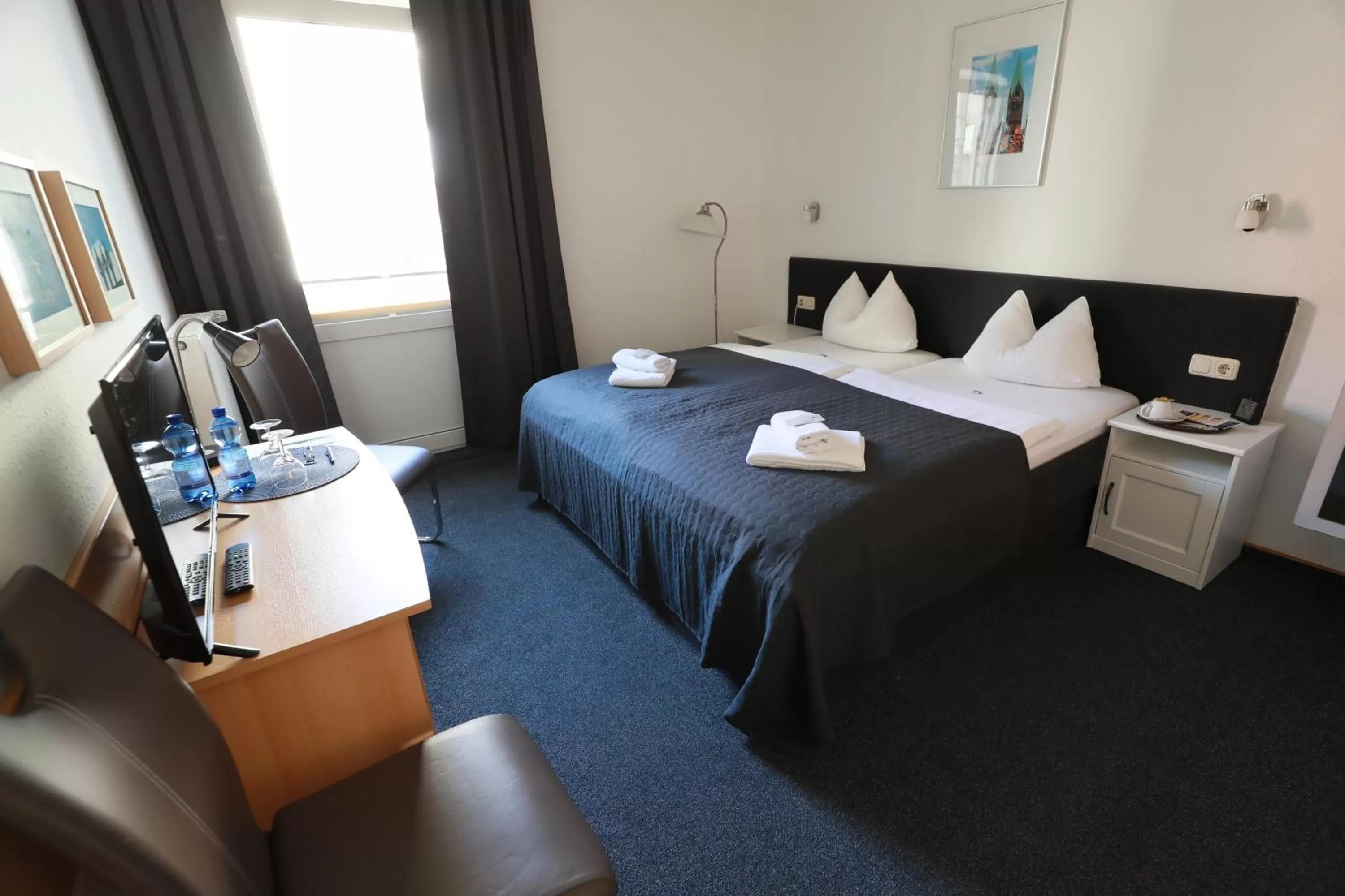 Photo of the whole room, Bed in Hotel Am Hillmannplatz Nr.1