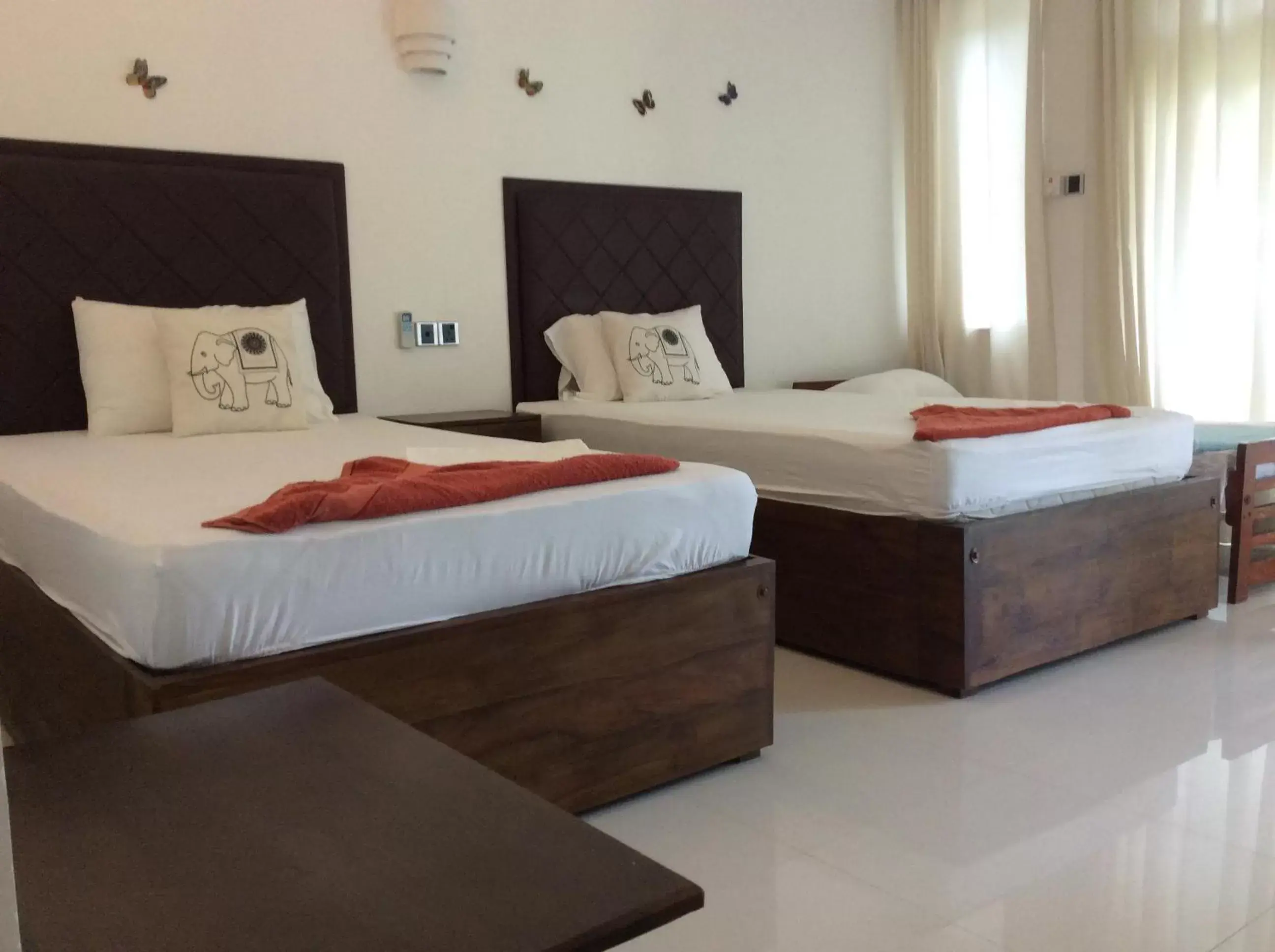 Deluxe Triple Room in Lemazone Inn Deluxe Triple Room in Lemazone Inn