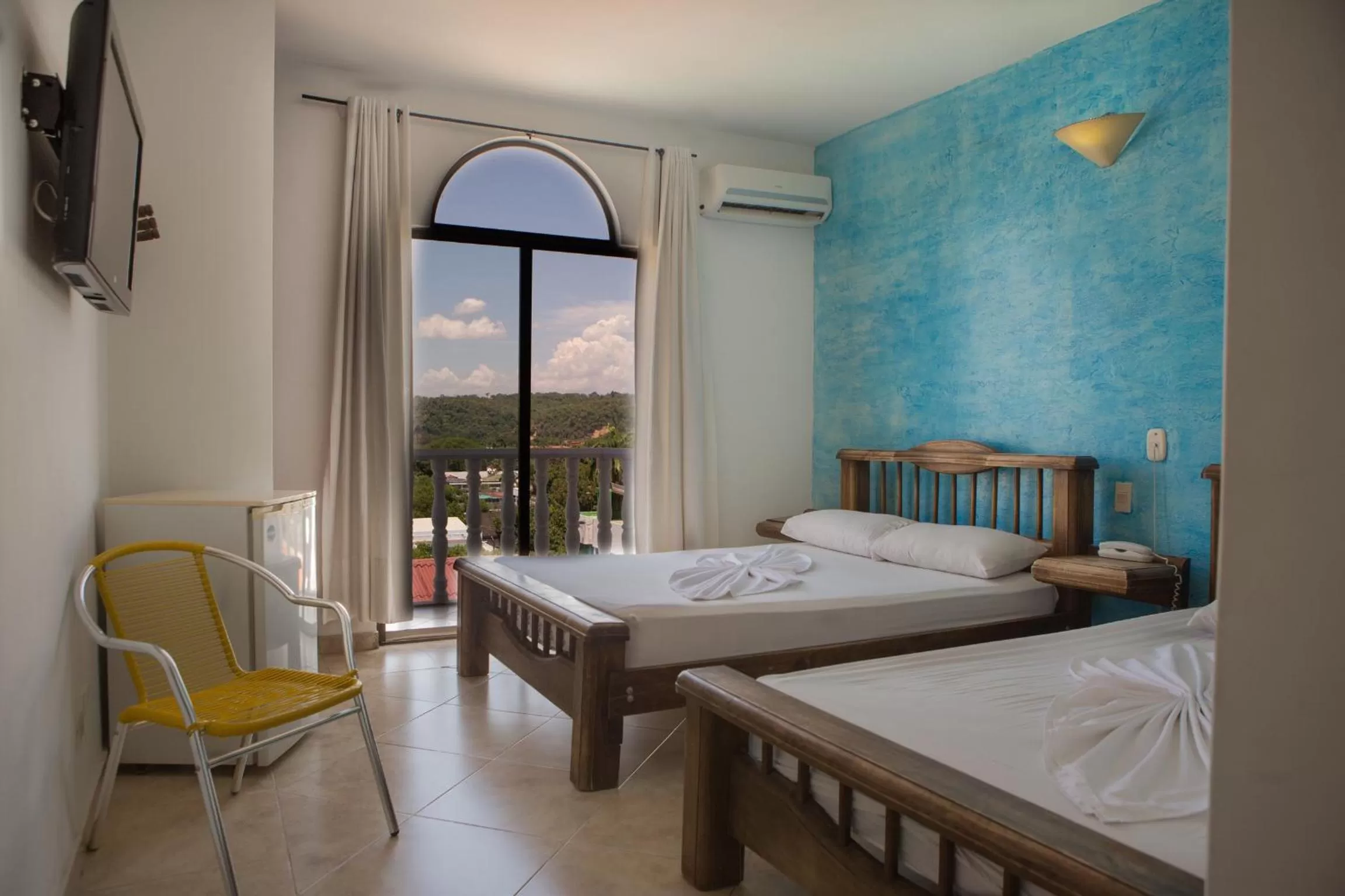 Photo of the whole room in Hotel Anamichu Suites