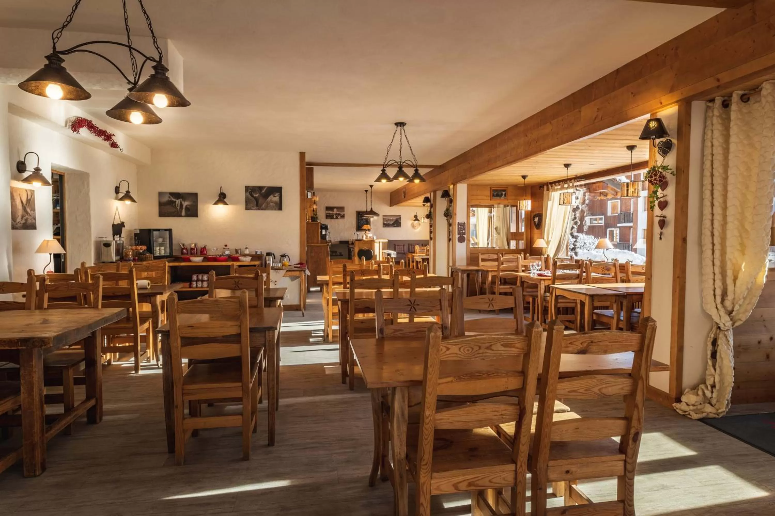 Restaurant/places to eat in L'Alpage