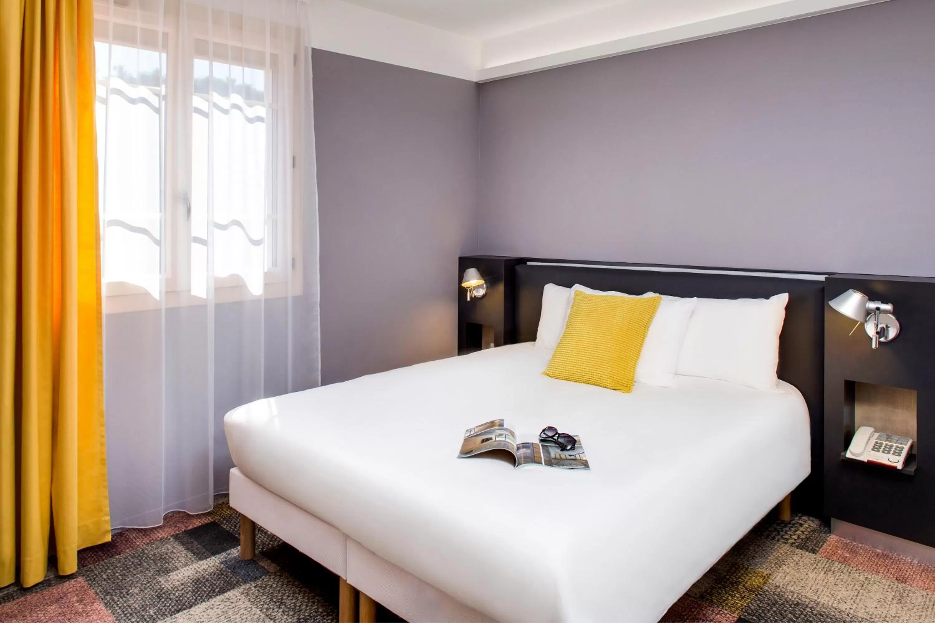 Bedroom, Bed in ibis Styles Roanne Centre Gare