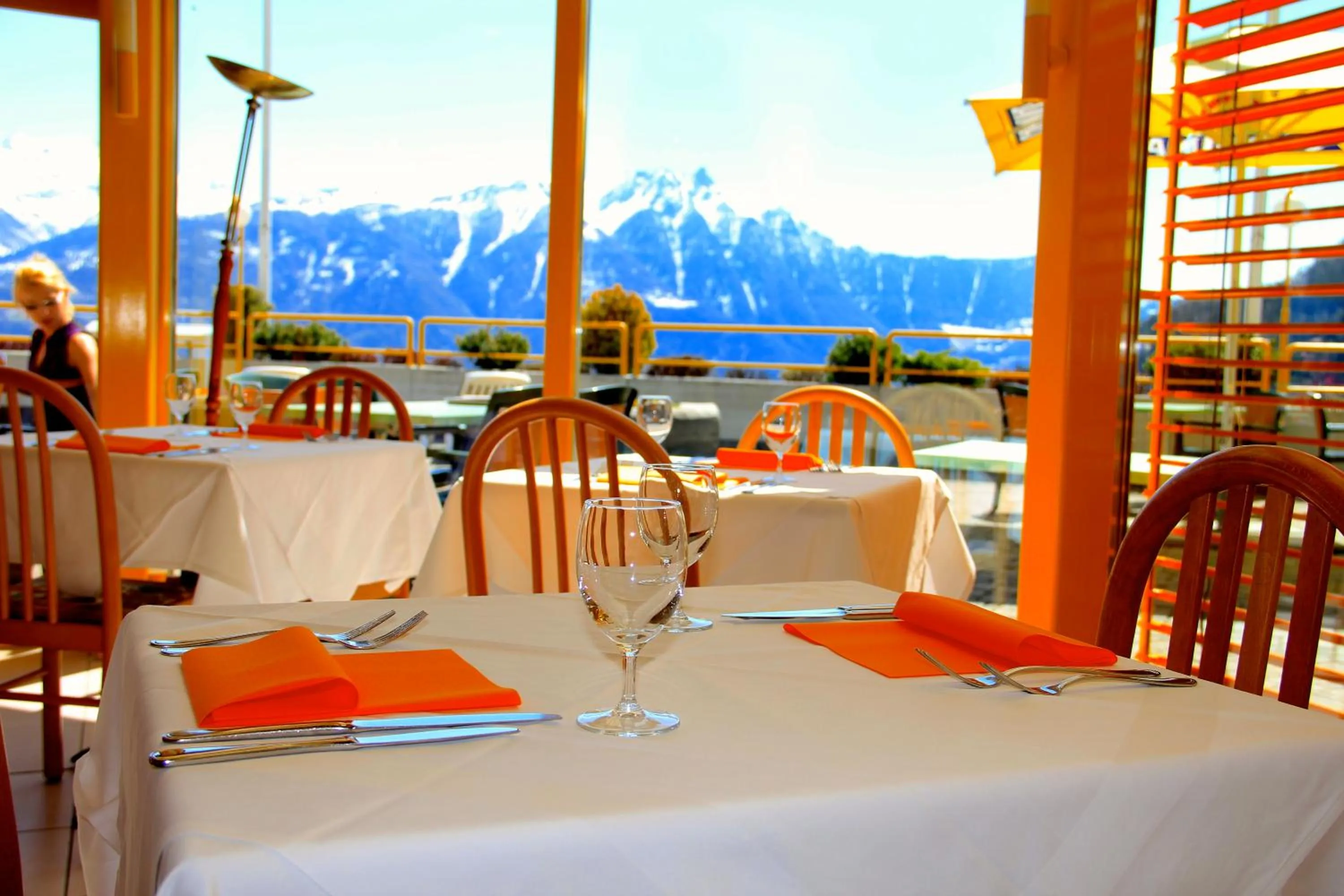 Restaurant/places to eat in Hôtel Les Bains d'Ovronnaz